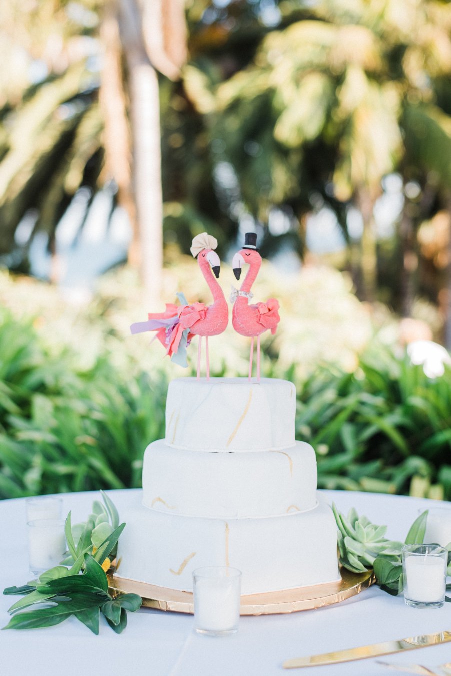 www.santabarbarawedding.com | Laura Ford Photos | Santa Barbara Zoo | Rincon Events | Wedding Cake