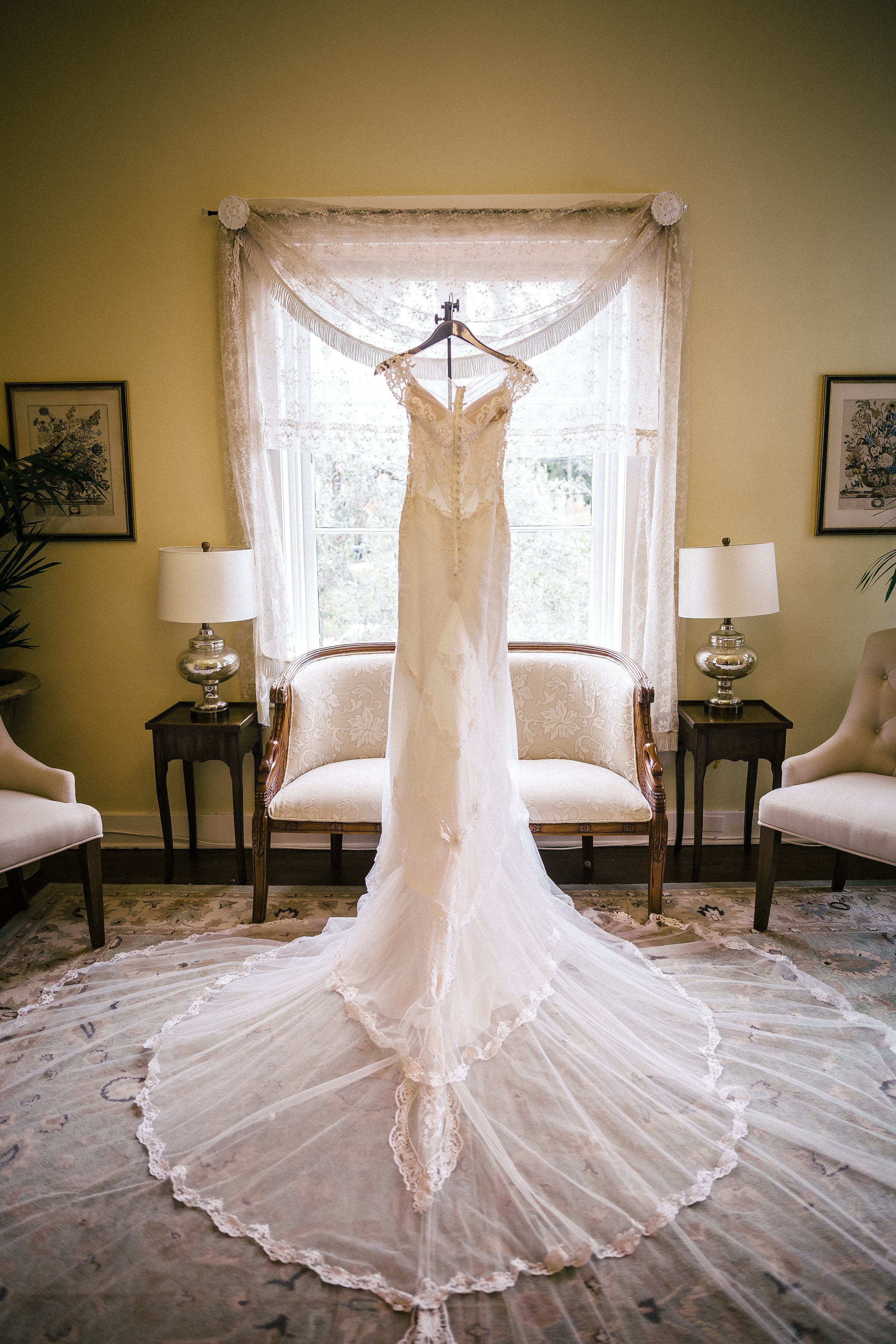 www.santabarbarawedding.com | The Riviera Mansion | Rewind Photography | Wedding Dress