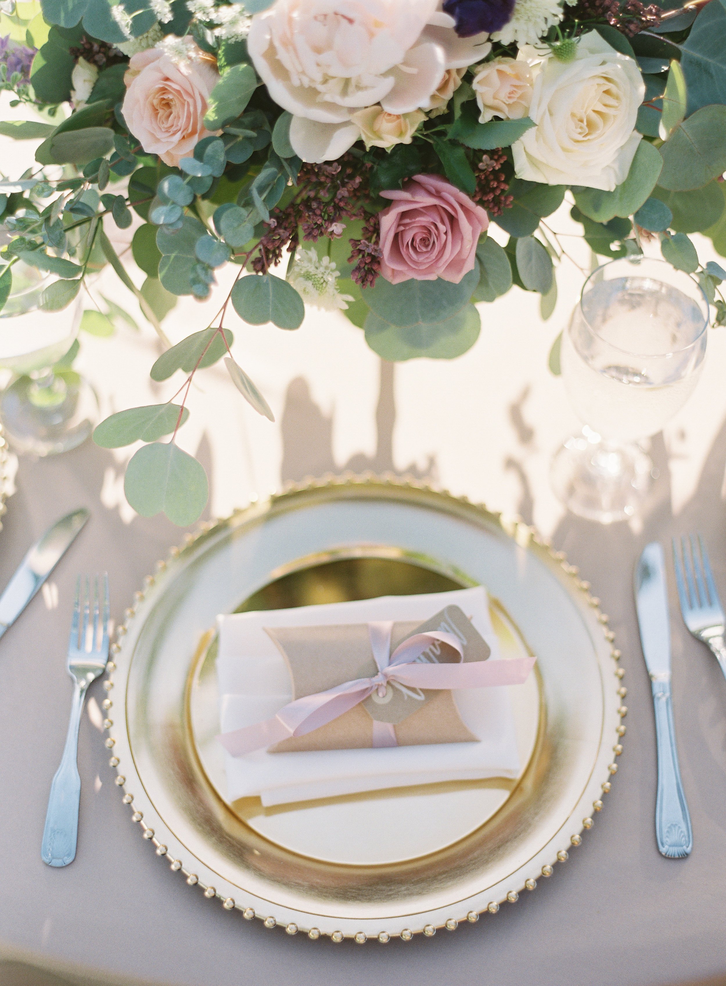 www.santabarbarawedding.com | Trinity Episcopal Church | Elings Park | Sarah Weir | Burlap & Bordeaux | Place Setting