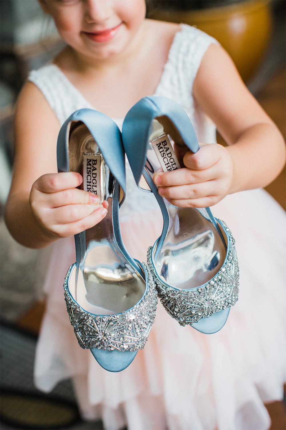 www.santabarbarawedding.com | Michael + Anna Costa Photography | Kimpton Canary | SB Courthouse | LuckEleven Events | Flower Girl with Bride’s Shoes