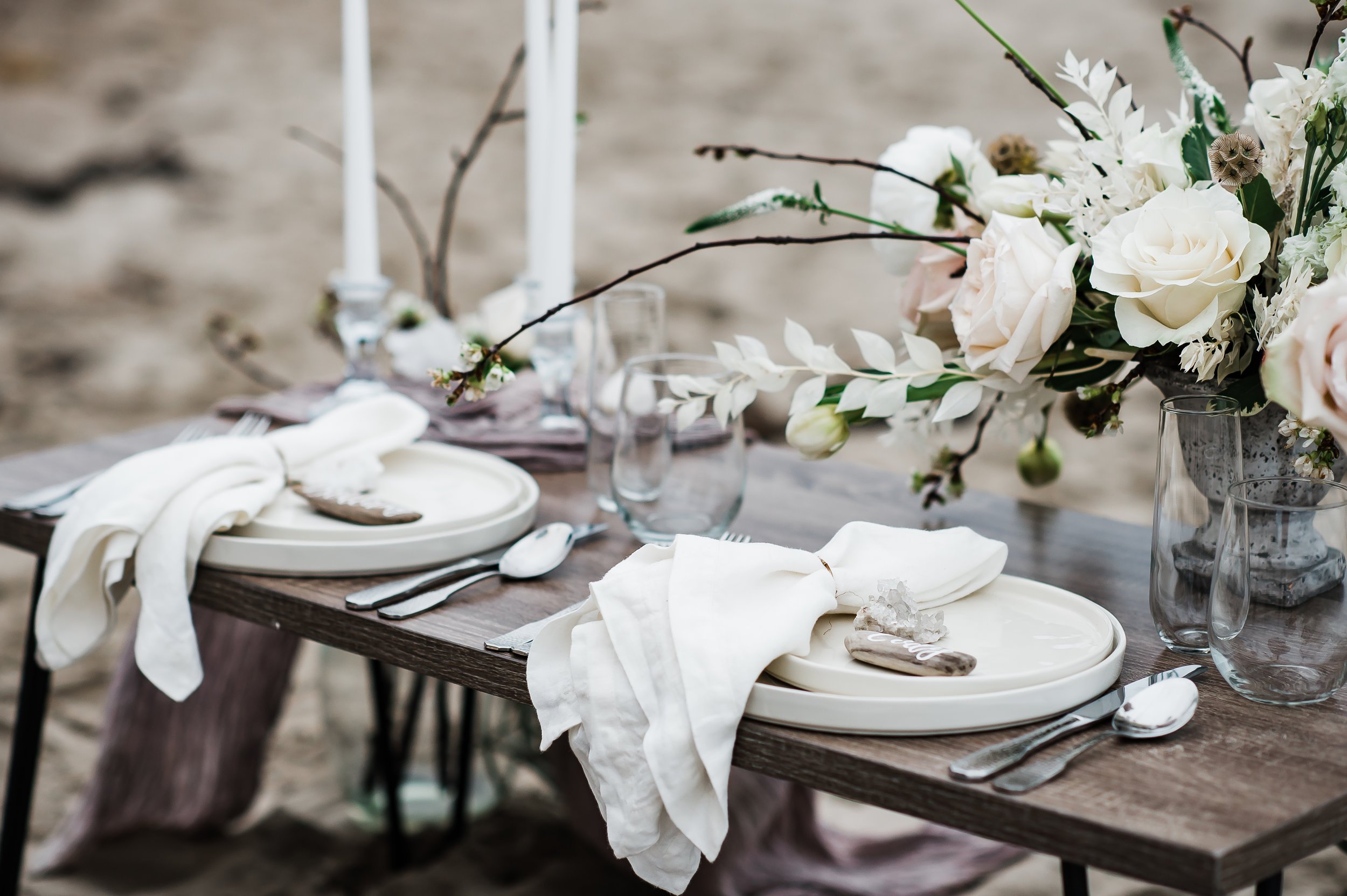 www.santabarbarawedding.com | Photographer: Michelle Ramirez Photography | Fresch Events | Tangled Lotus | Amigo Party Rentals | wedding table setting