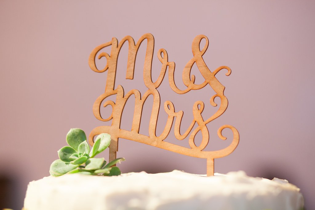 www.santabarbarawedding.com | Felici Events | Melissa Musgrove | El Paseo | Wedding Cake Topper