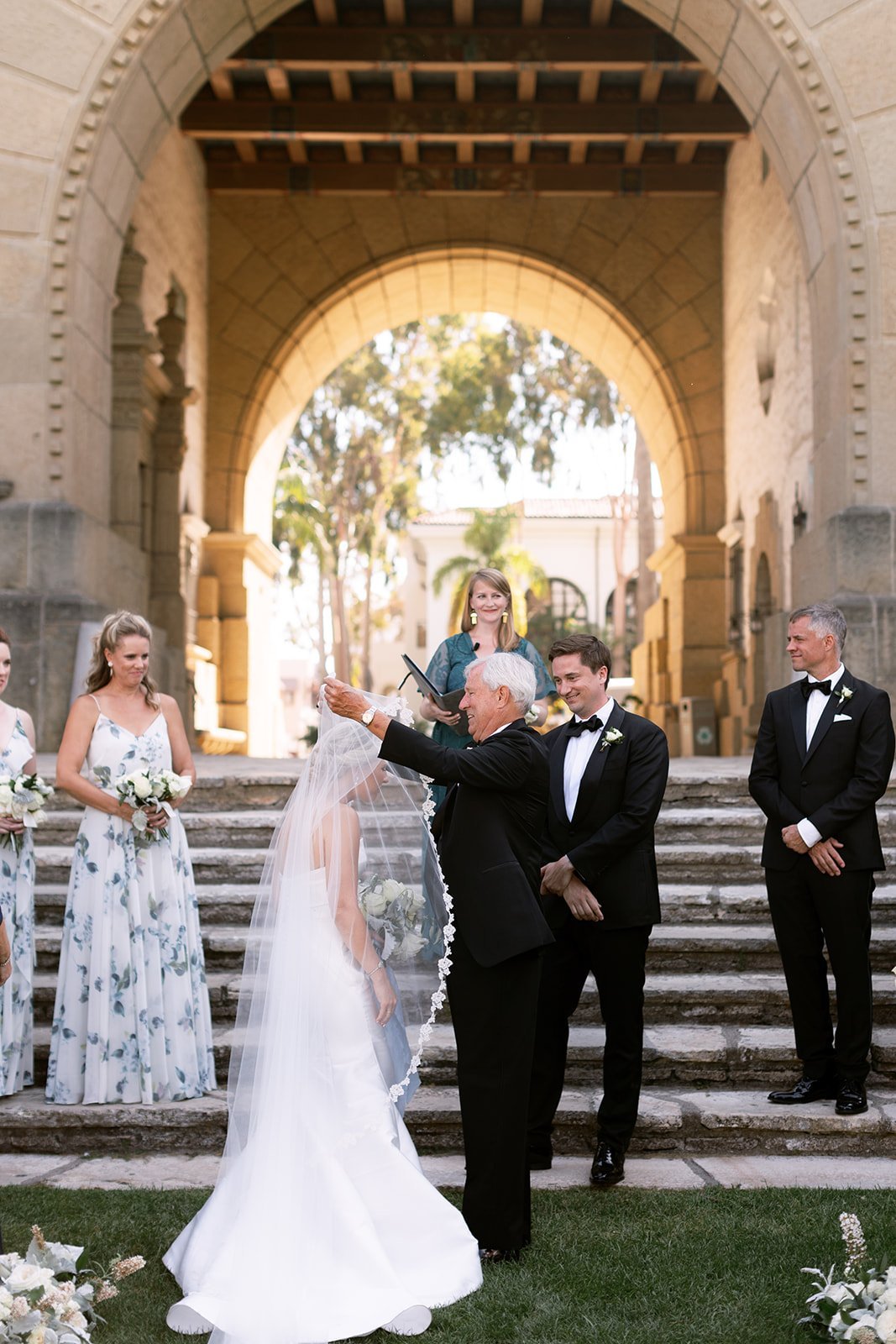 www.santabarbarawedding.com | Santa Barbara Courthouse | Amazing Days Events | Anna Delores Photography | Anna Le Pley Taylor | Ventura Rentals | Anne Barge | The Ceremony 