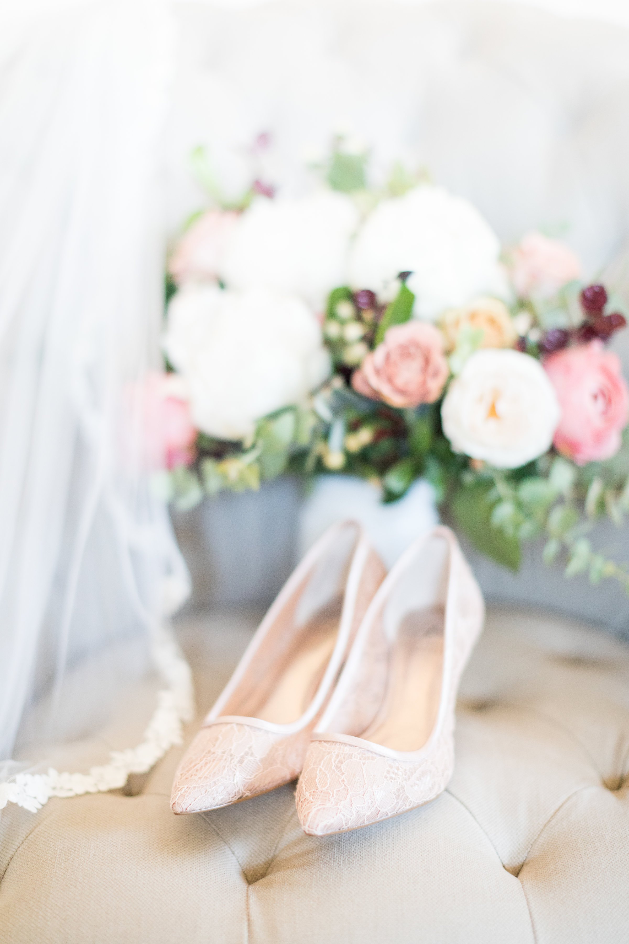 www.santabarbarawedding.com | Kiel Rucker | Kestrel Park | Bouquet and Bride's Shoes
