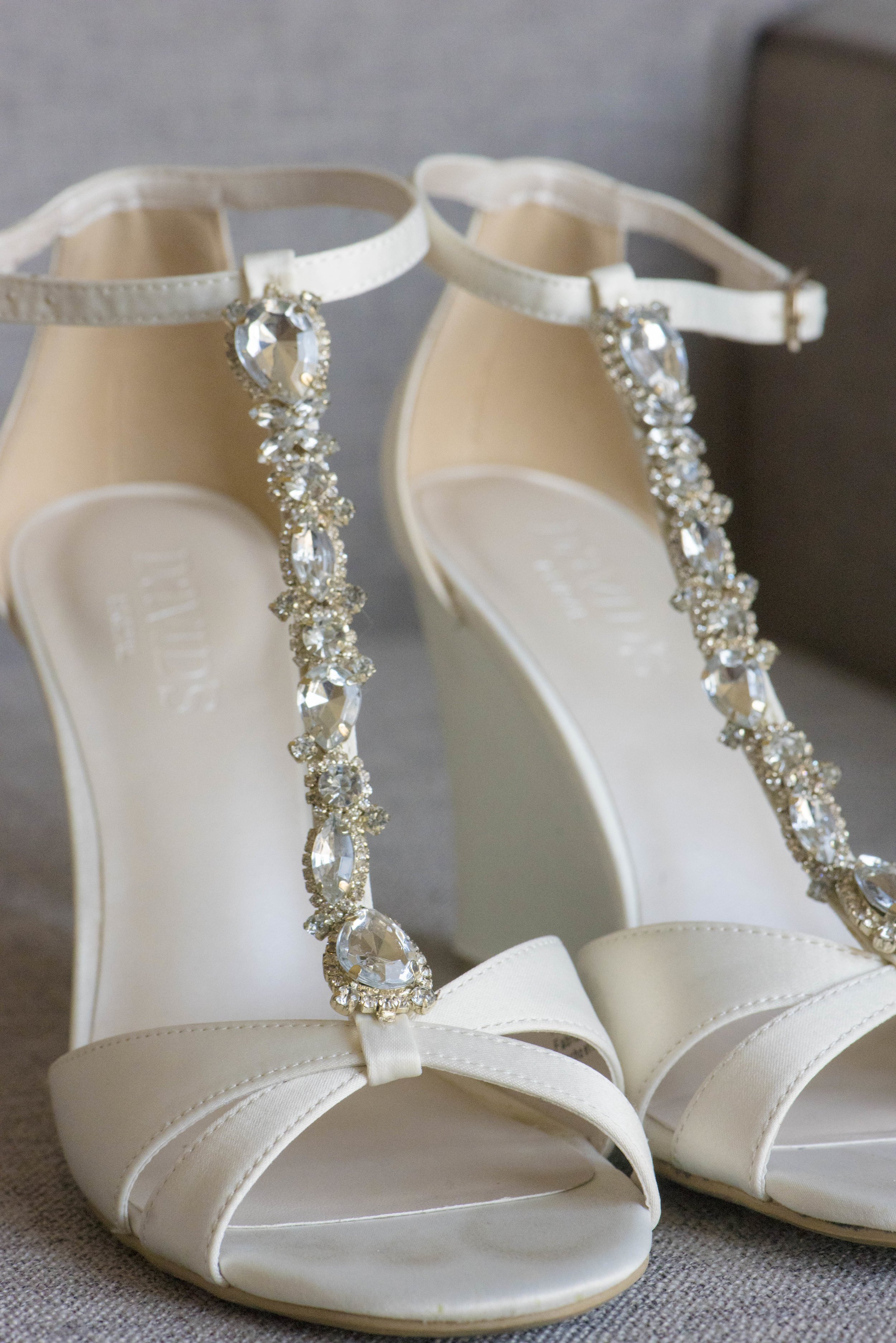 www.santabarbarawedding.com | By Cherry Photography | Chase Palm Park | Bride's Shoes