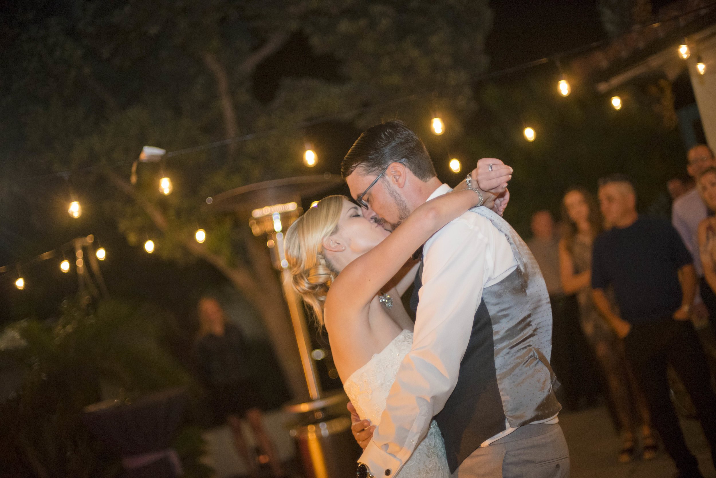 www.santabarbarawedding.com | By Cherry Photography | Chase Palm Park | First Dance