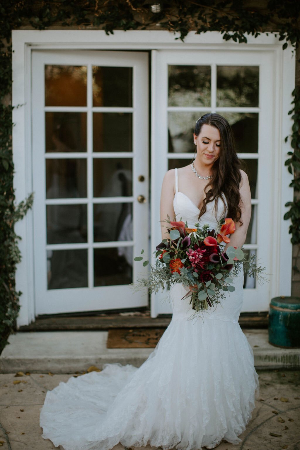 www.santabarbarawedding.com | Fancy Free Photographer | Lavender Inn | Glo West | Ojai Blooms | bridal portraits with orange and green bouquet