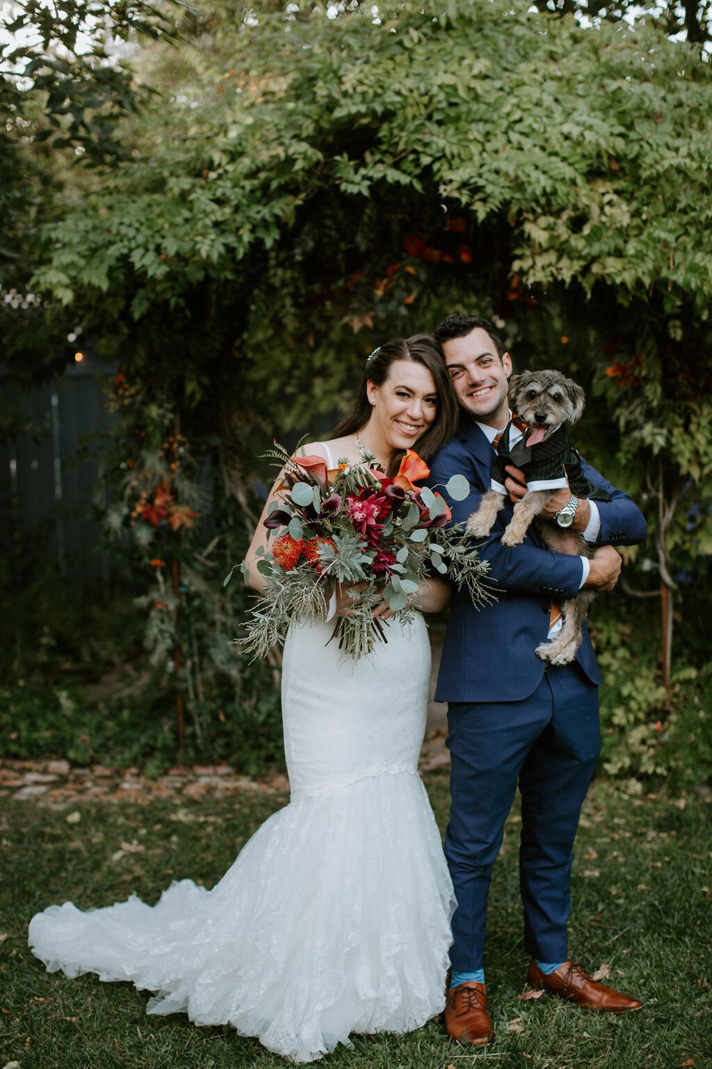 www.santabarbarawedding.com | Fancy Free Photographer | Lavender Inn | Glo West | Ojai Blooms | couples wedding portraits with dog