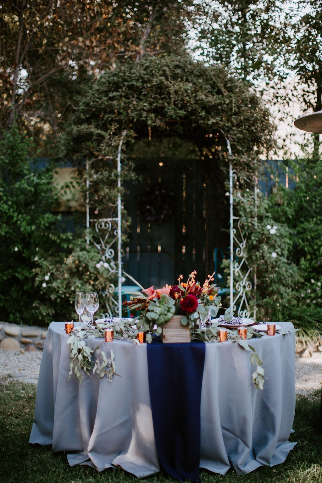 www.santabarbarawedding.com | Fancy Free Photographer | Lavender Inn | Ojai Blooms | Ventura Rentals | outdoor wedding reception blue head table decor