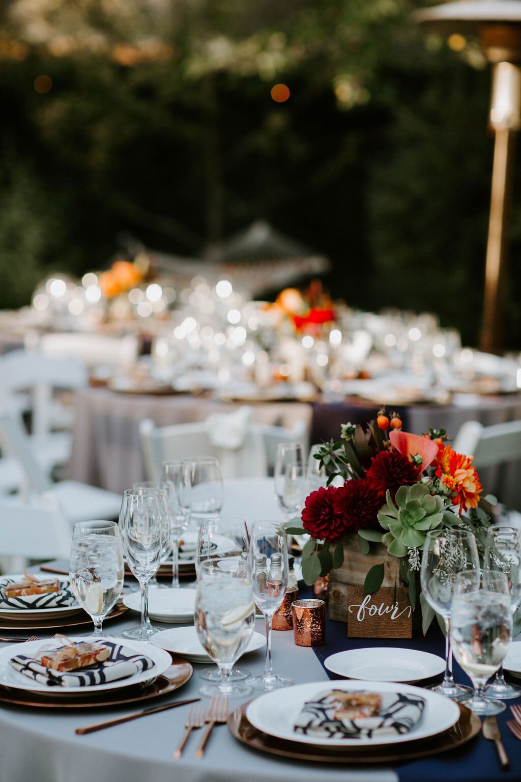 www.santabarbarawedding.com | Fancy Free Photographer | Lavender Inn | Ojai Blooms | Ventura Rentals | outdoor wedding reception blue table decor