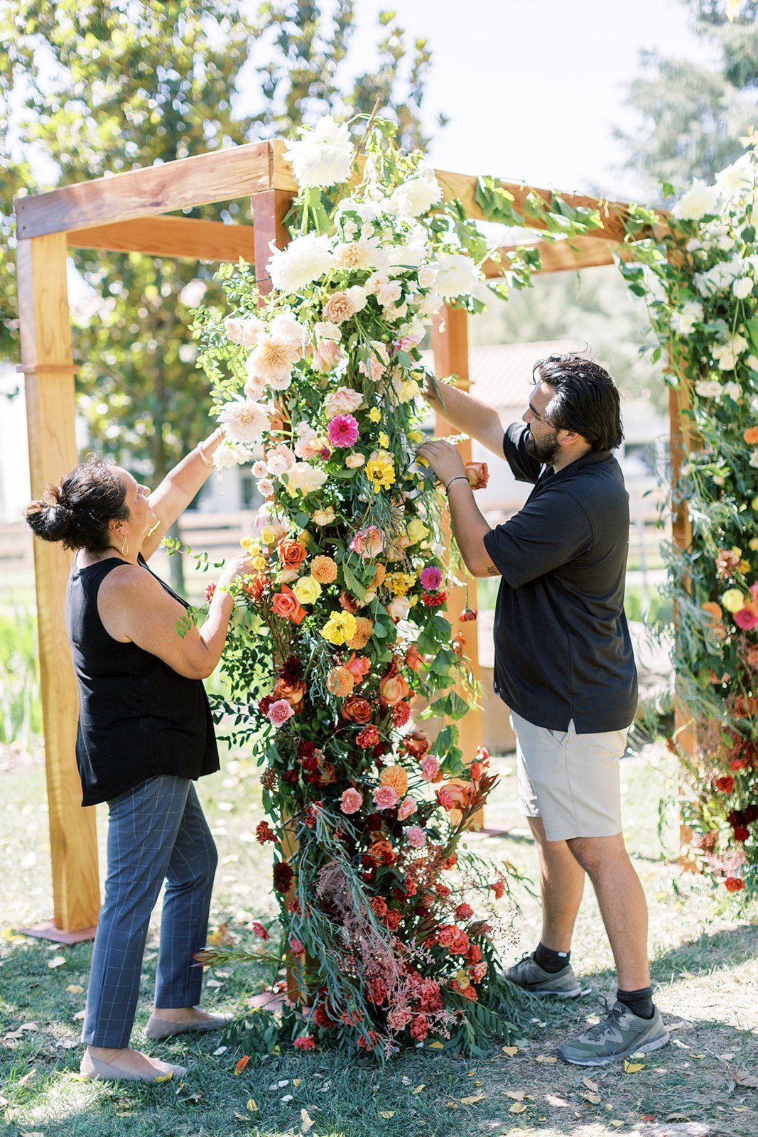 www.santabarbarawedding.com | Wine Trail Weddings | Danielle Honea Photography | Venue Showcase | Floral Prep