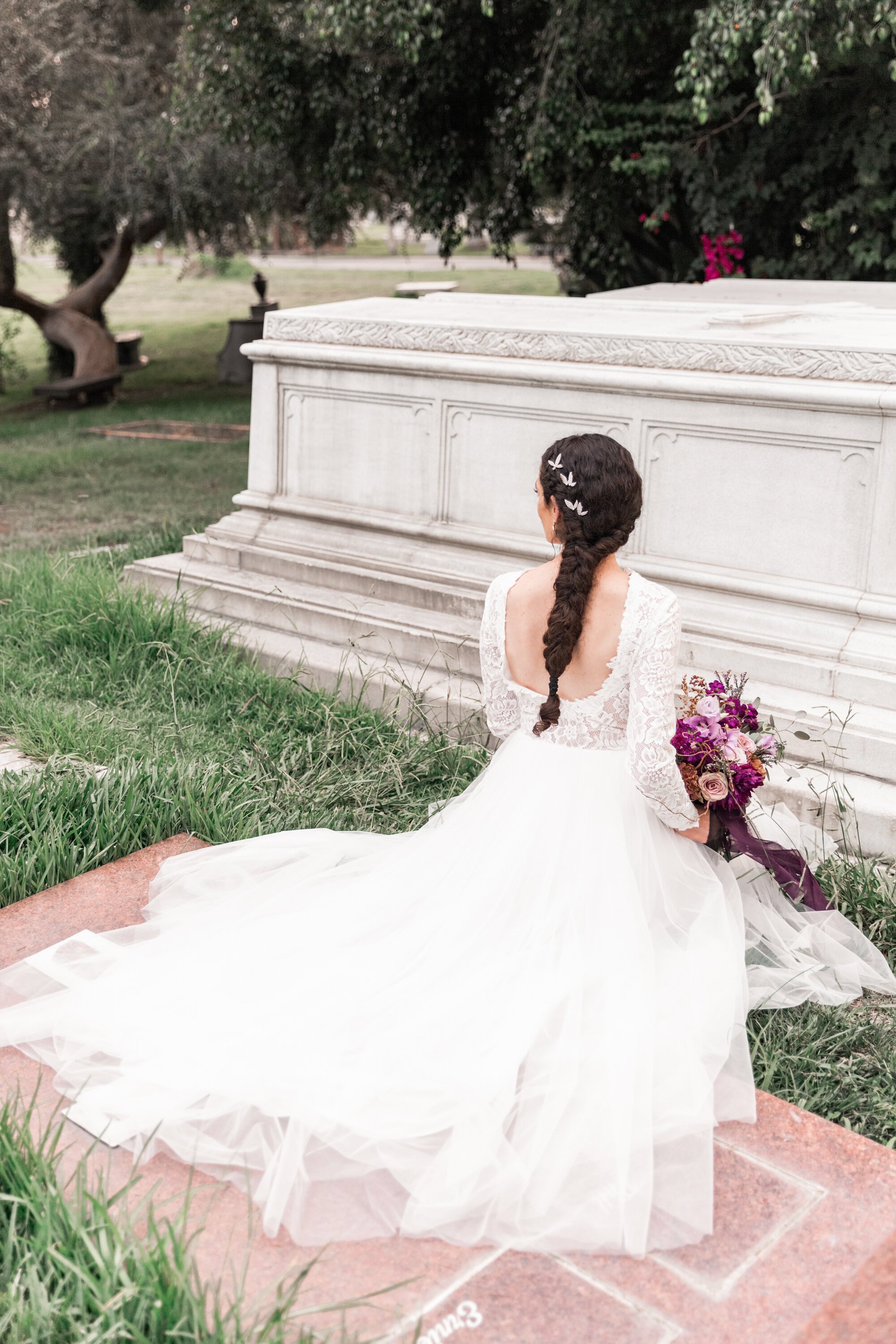 www.santabarbarawedding.com | Veils &amp; Tails Photography | The Sacred Events | Hollywood Forever Cemetery