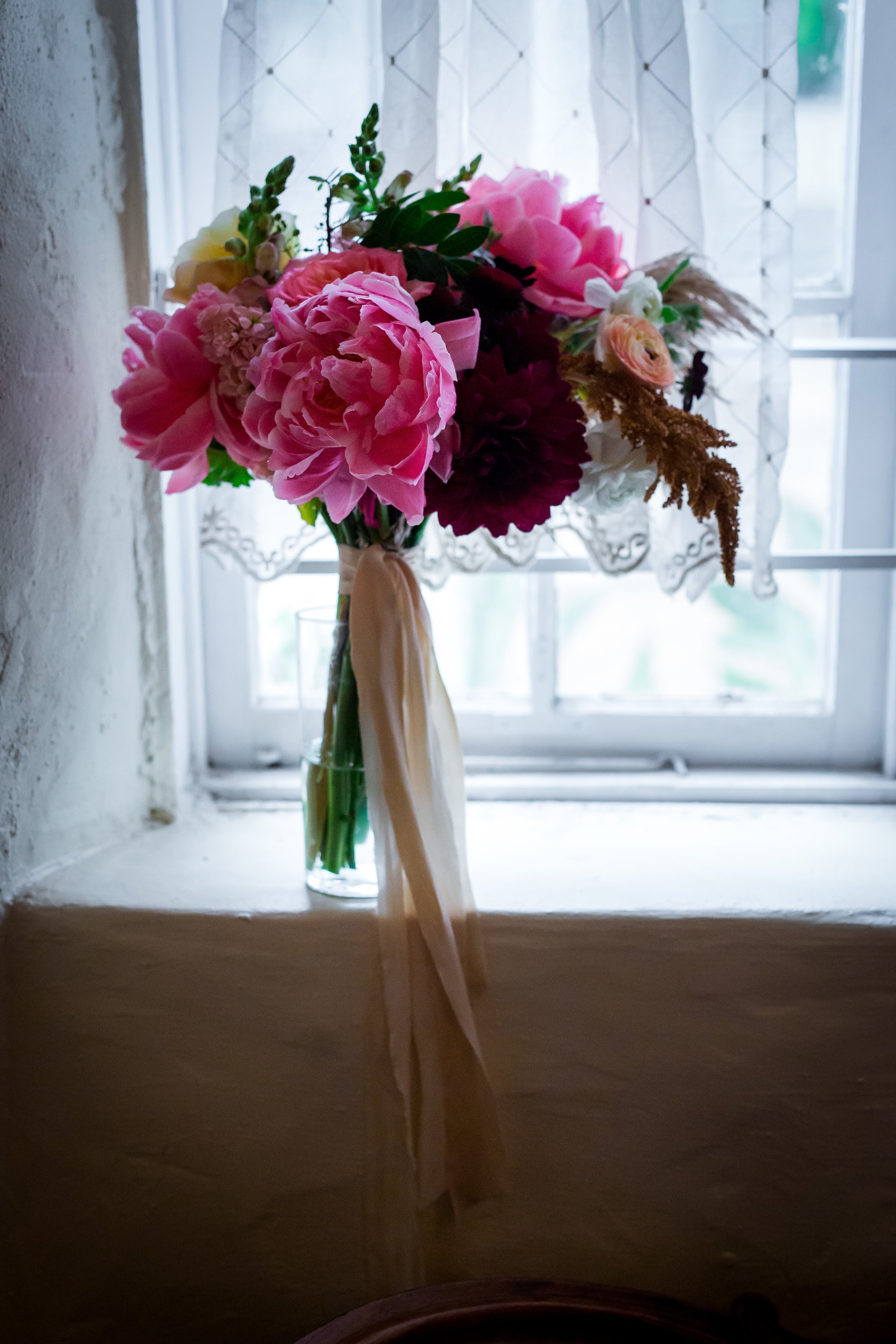 santabarbarawedding.com | Photo: Tim Halberg | Rainy Wedding Day Inspiration