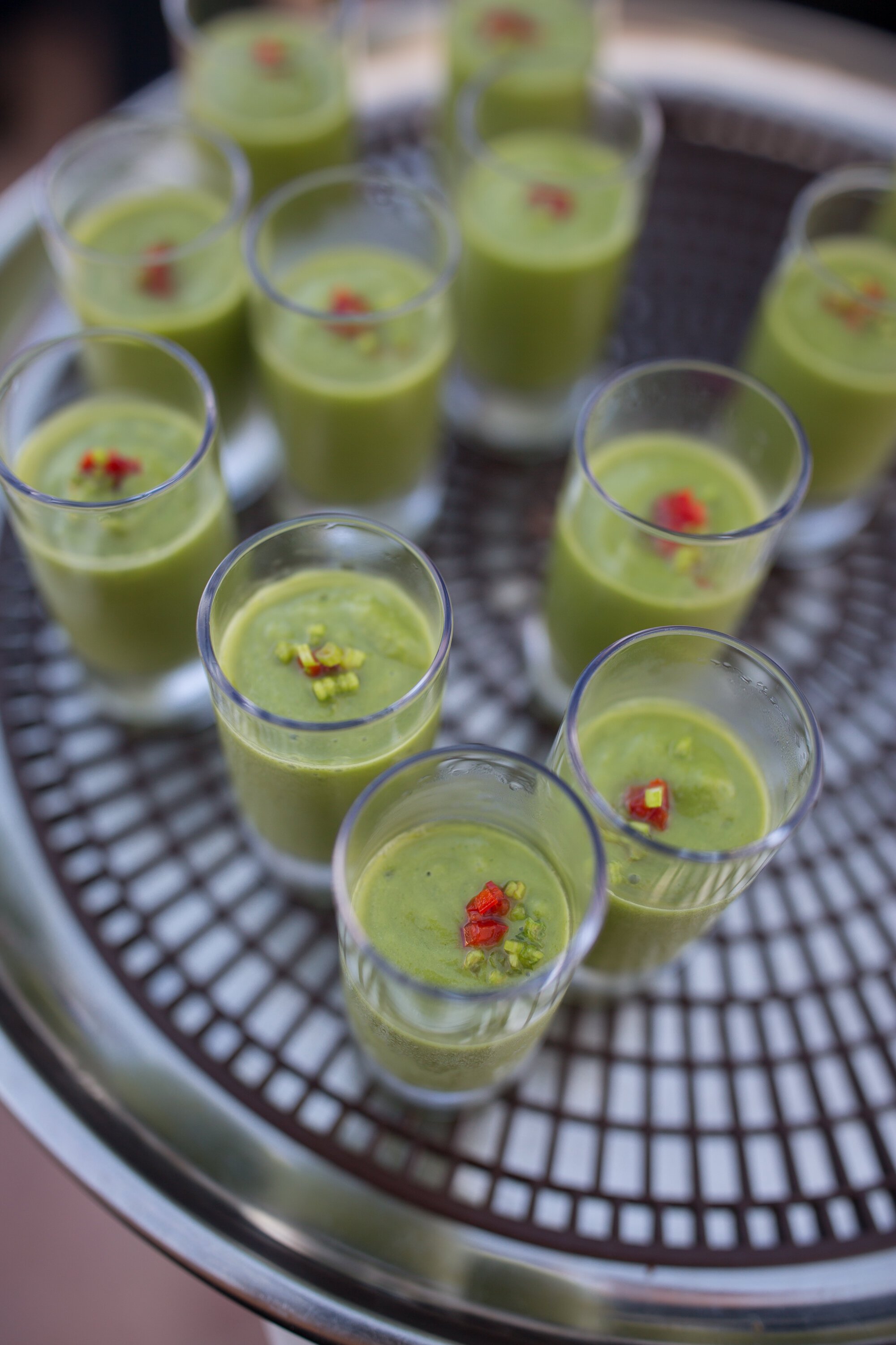 www.santabarbarawedding.com | Kelsey Crews Photo | Ritz-Carlton Bacara | Ella &amp; Louie | Green Drink at Reception 