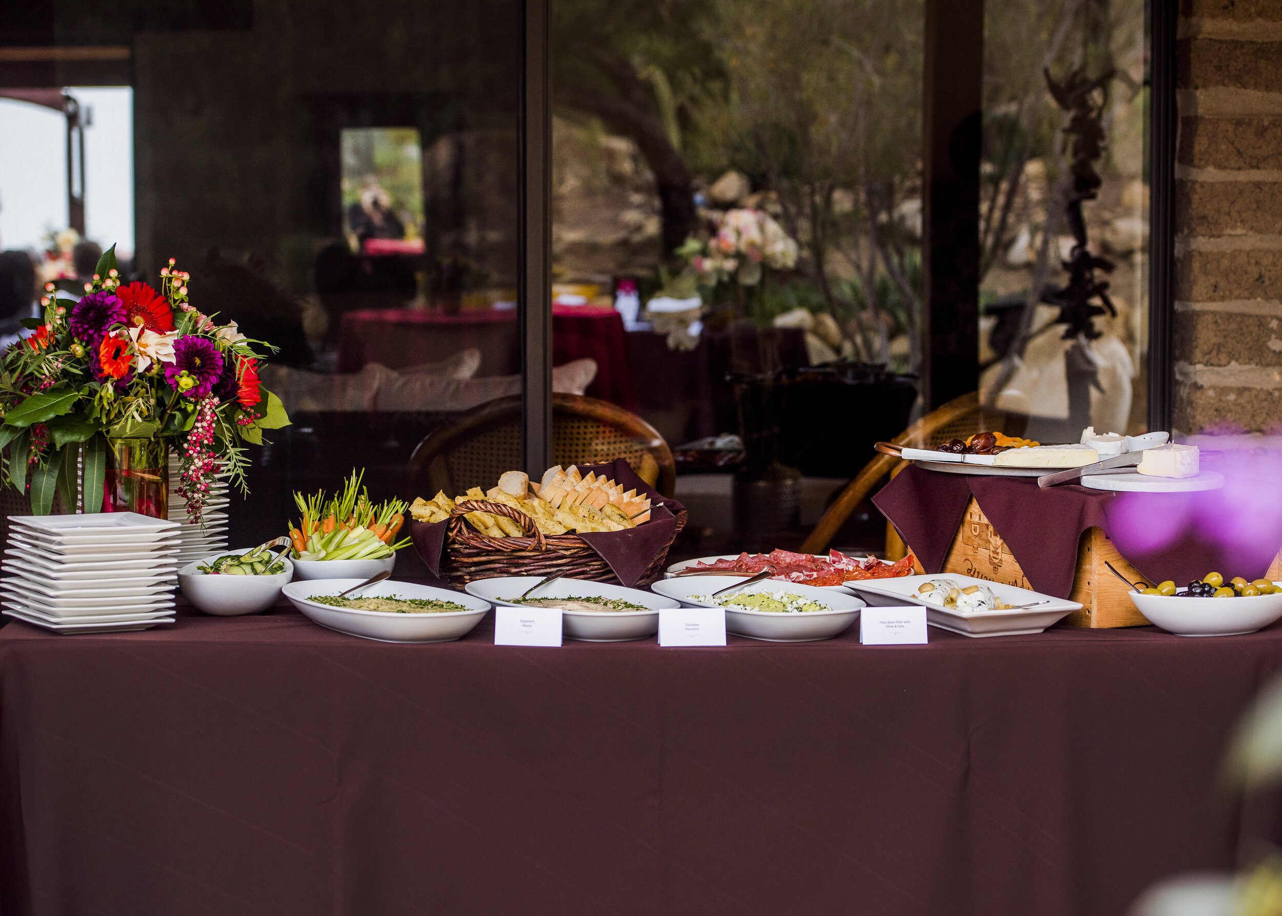 www.santabarbarawedding.com | Willa Kveta | Savoir Faire Catering | Wedding Hors D’Oeuvres 