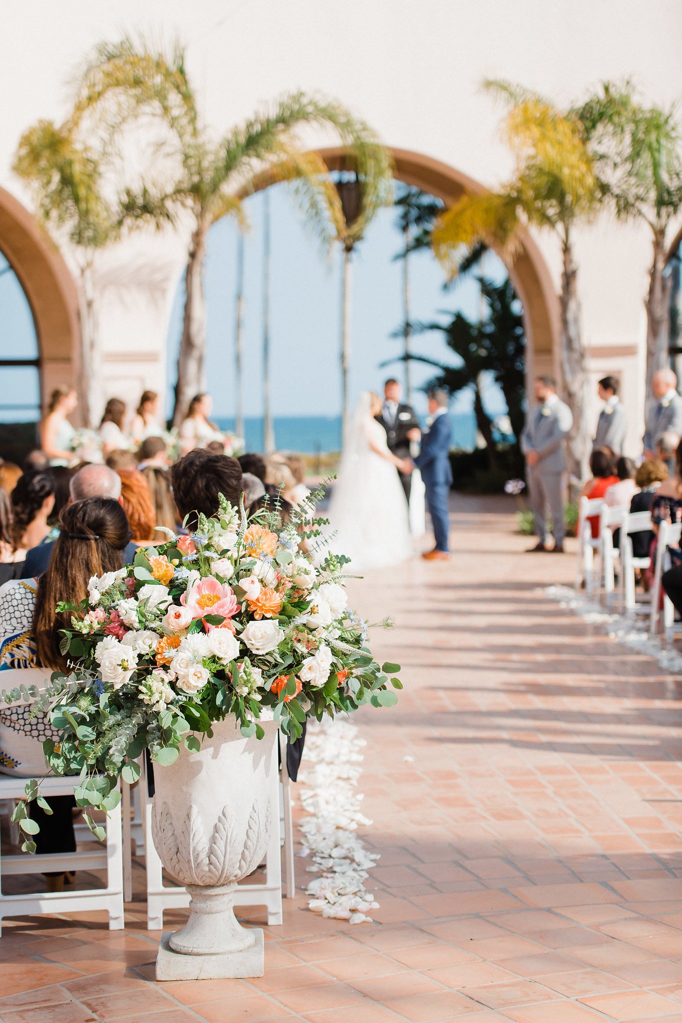 www.santabarbarawedding.com | Hilton Santa Barbara | Grace Kathryn | Events by M and M | Ceremony