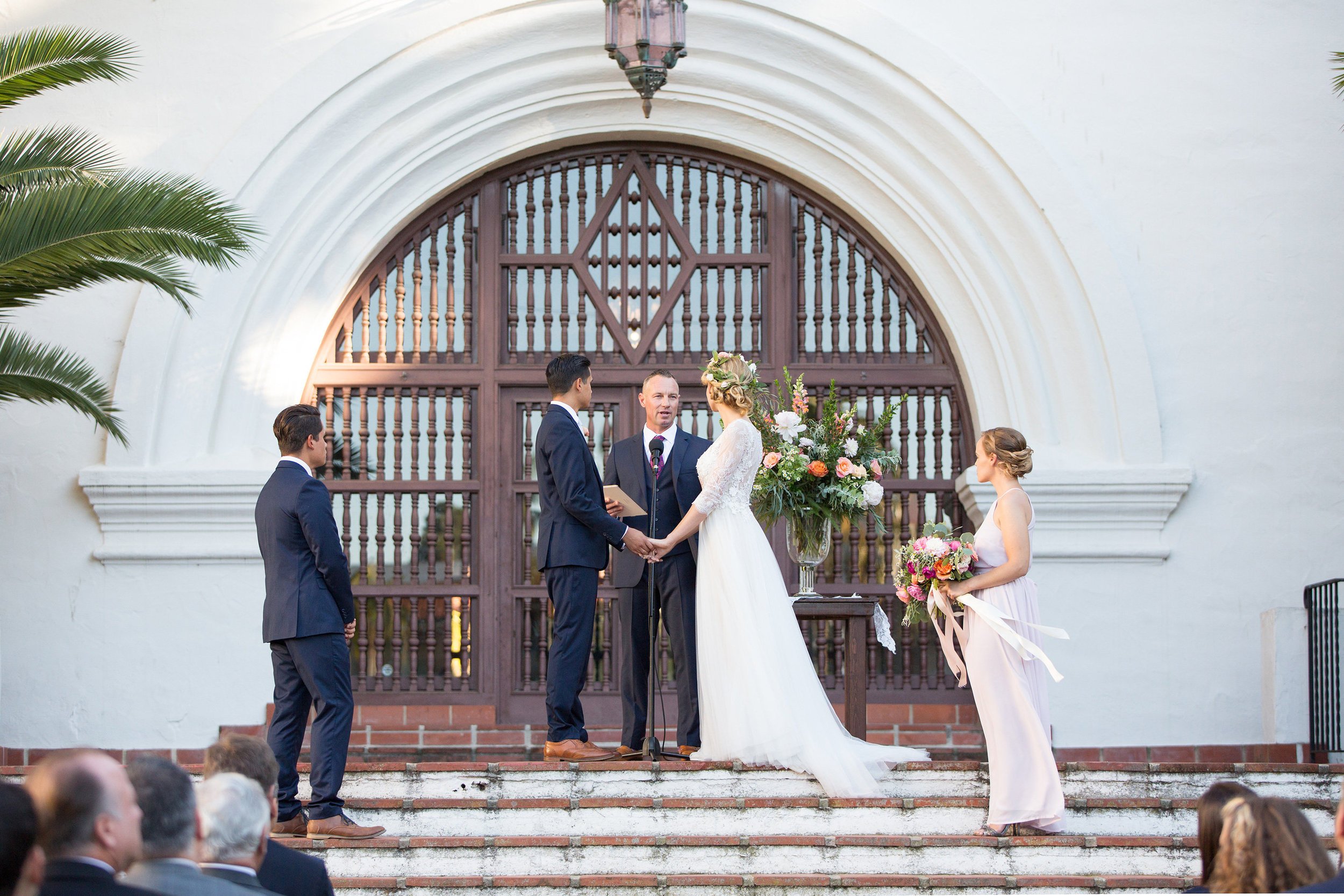 www.santabarbarawedding.com | Anna J Photography | Santa Barbara Courthouse | Ceremony | Bride and Groom | Vows