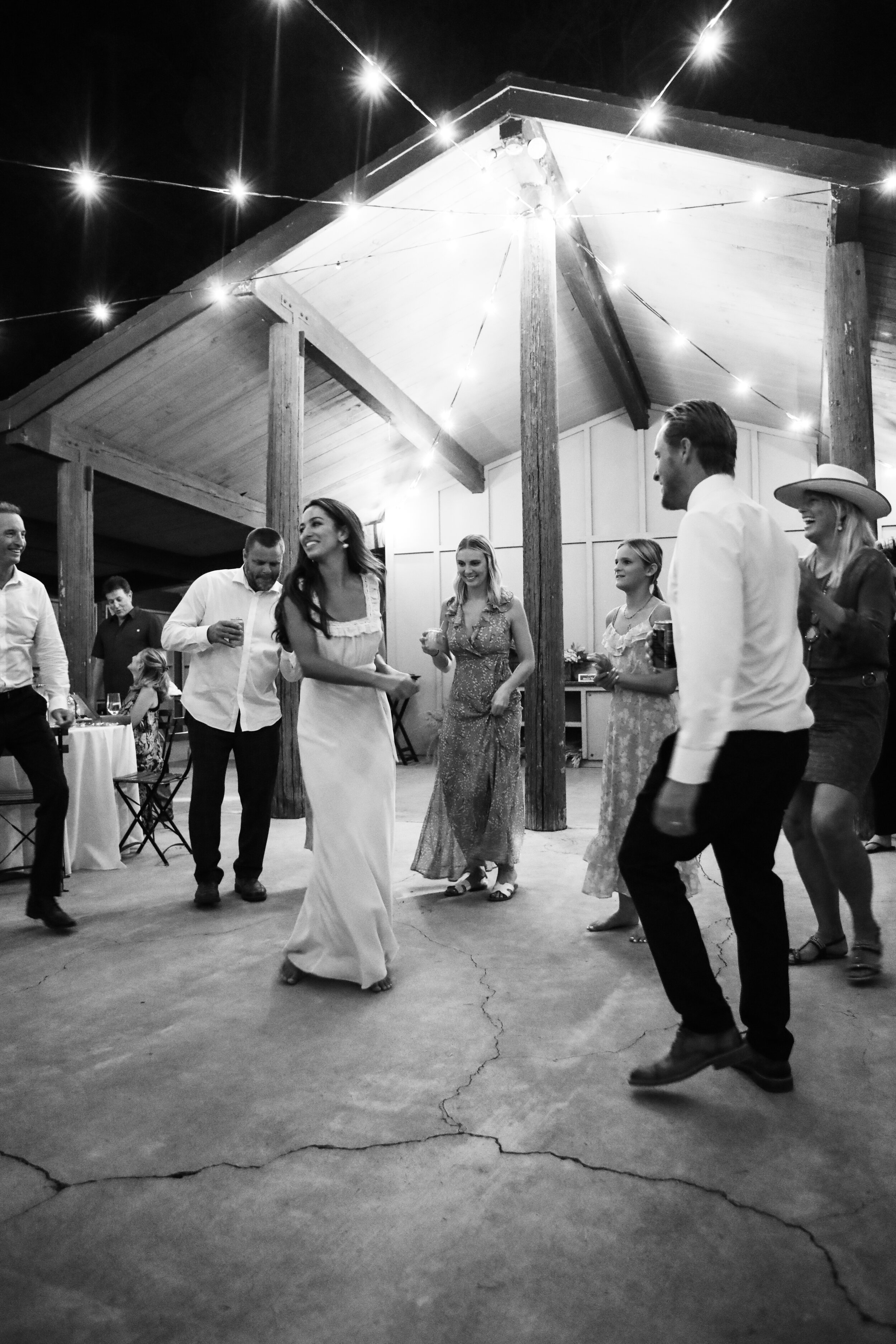 www.santabarbarawedding.com | Wunderland &amp; Co. | Sister B Studios | Couple and Guests Dancing at Reception