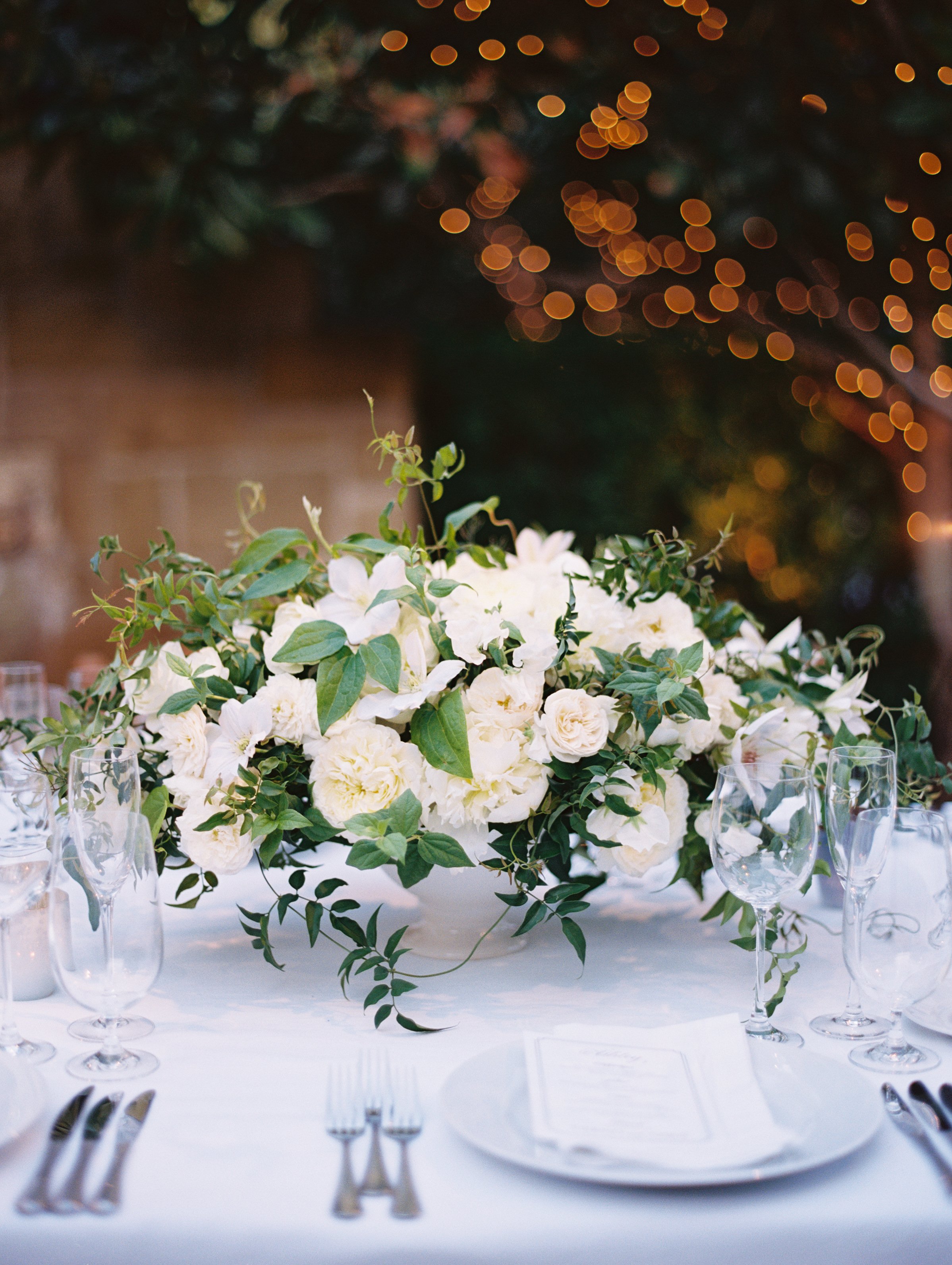 www.santabarbarawedding.com | San Ysidro Ranch | Pat Moyer Photography | Floral Arrangements