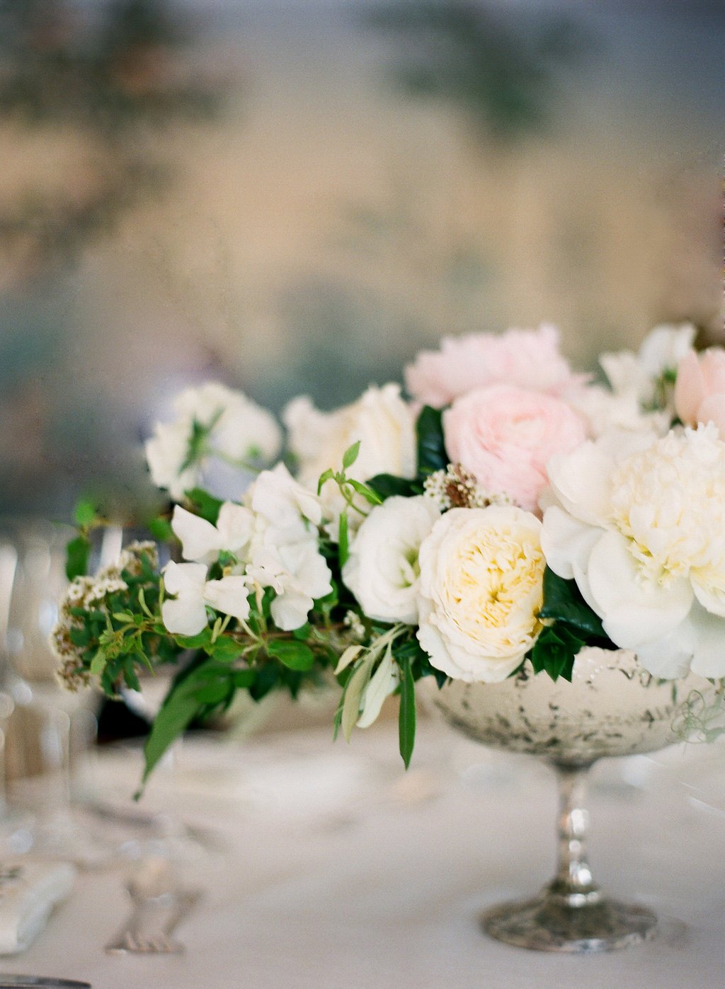 santabarbarawedding.com | Photo: Diane McGregor | Romantic Garden wedding in Montecito