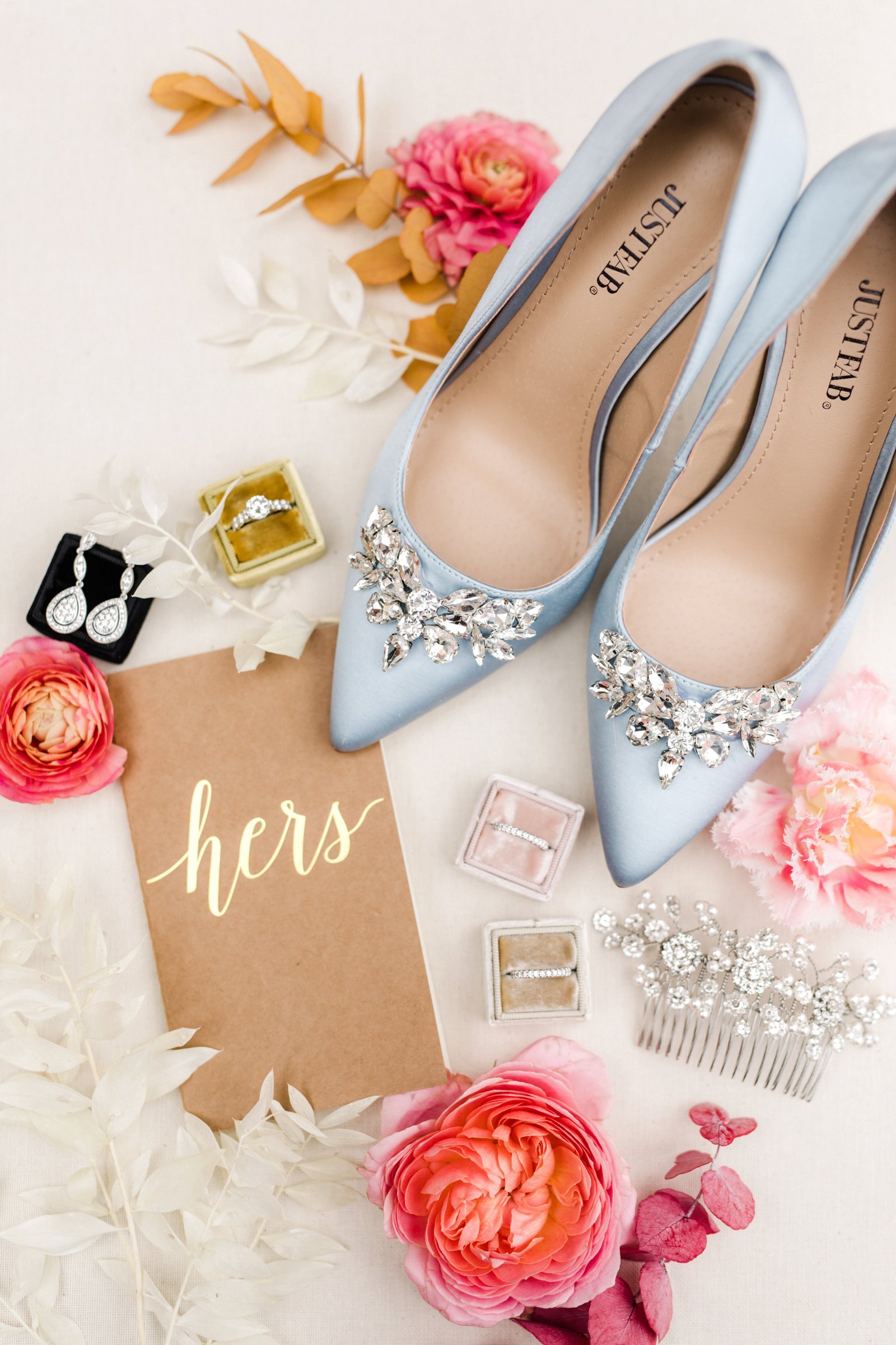 www.santabarbarawedding.com | Anna Delores Photography | Kimpton Canary Hotel | Onyx + Redwood | The Mrs. Box | JustFab | Bride’s Blue Wedding Shoes
