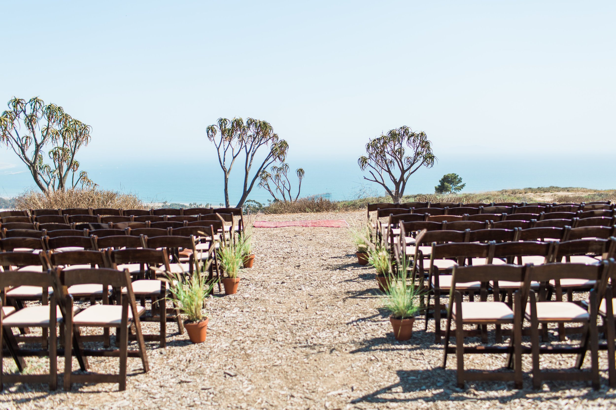 www.santabarbarawedding.com | Ann Johnson | Katie Shuler Photography | Ventura Botanical Gardens | Ceremony