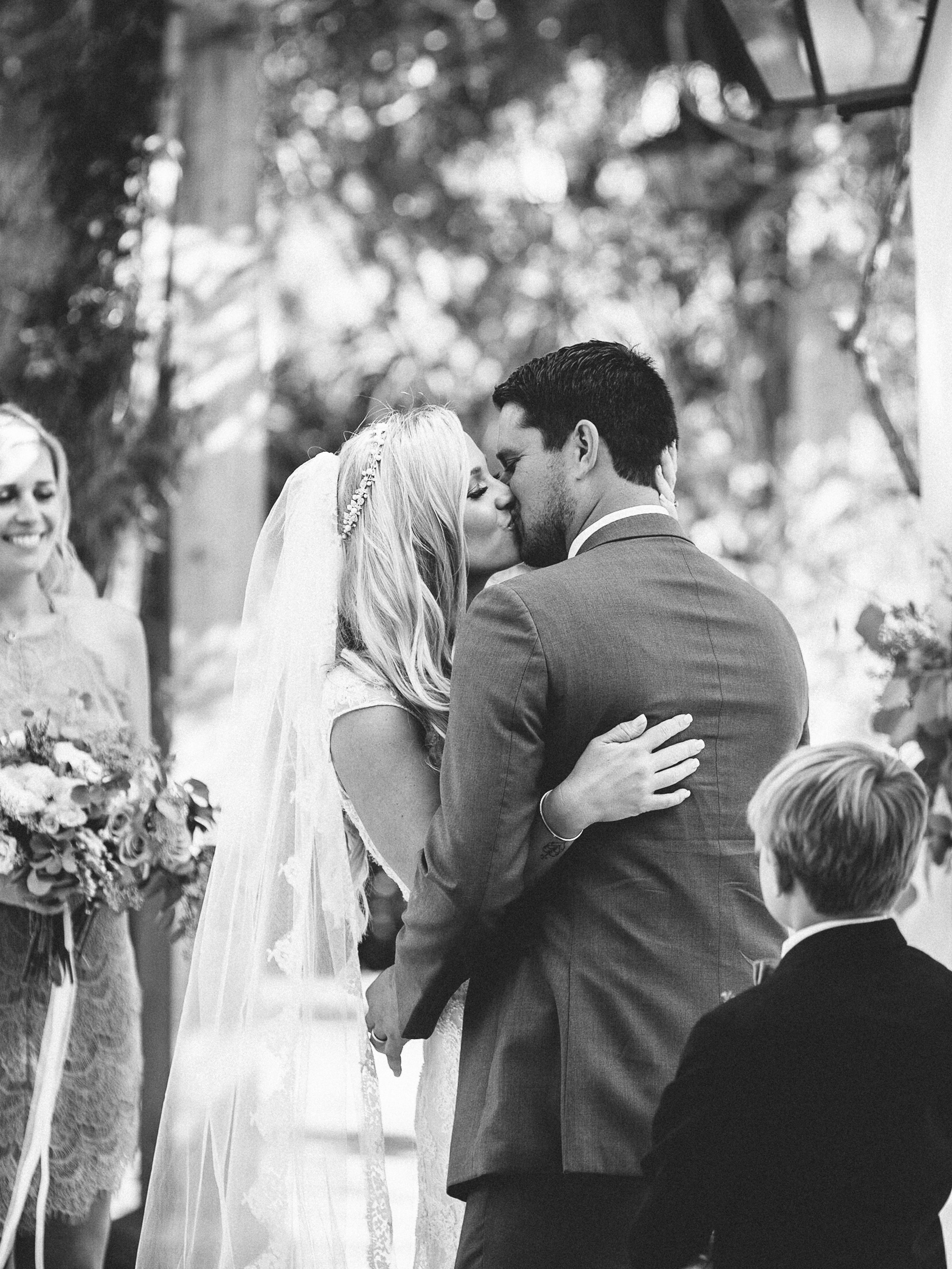 santabarbarawedding.com | Photo: Kiel Rucker | Lavender and lace wedding ideas at Santa Barbara Historical Museum