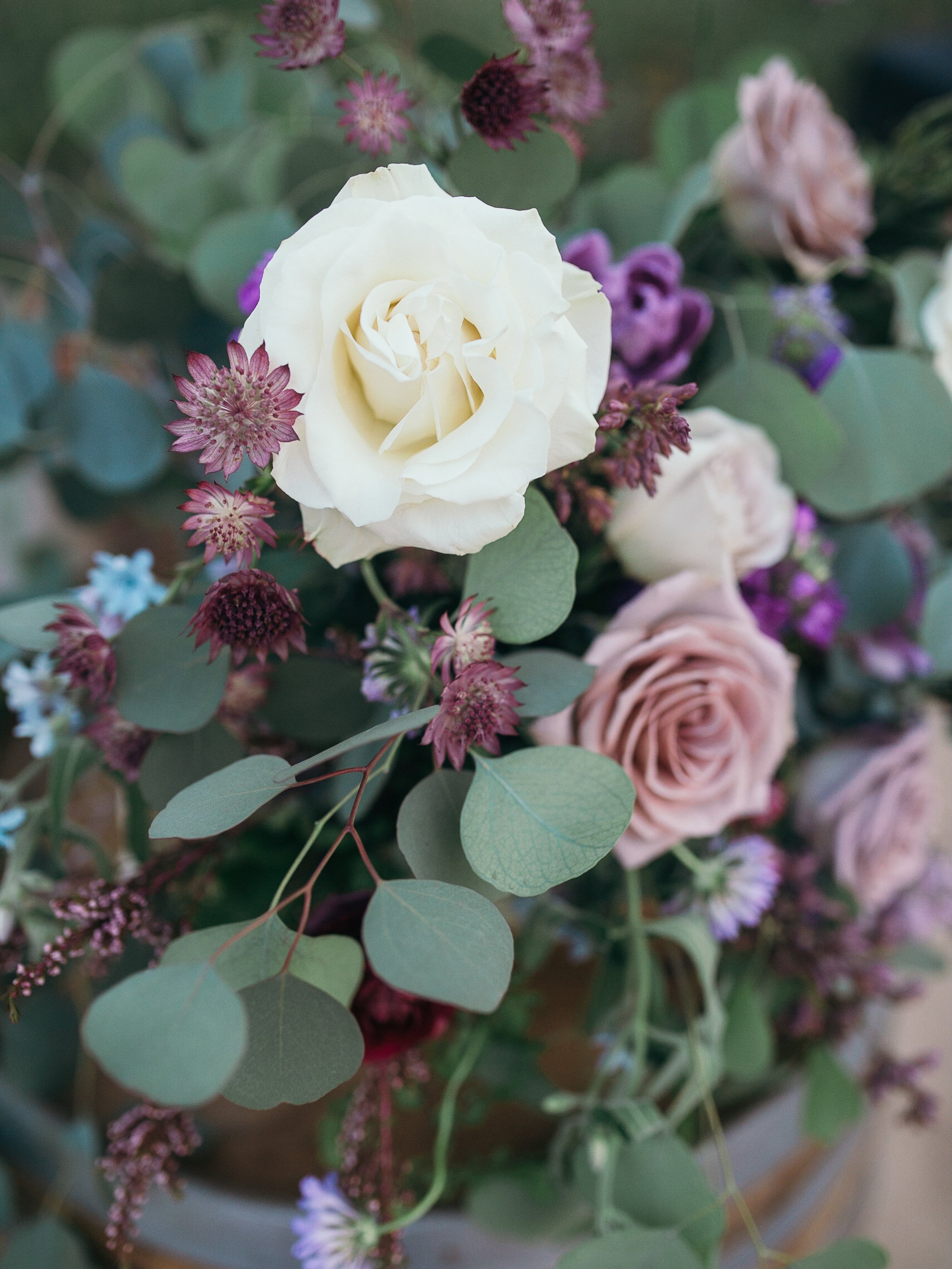 santabarbarawedding.com | Photo: Kiel Rucker | Lavender and lace wedding ideas at Santa Barbara Historical Museum