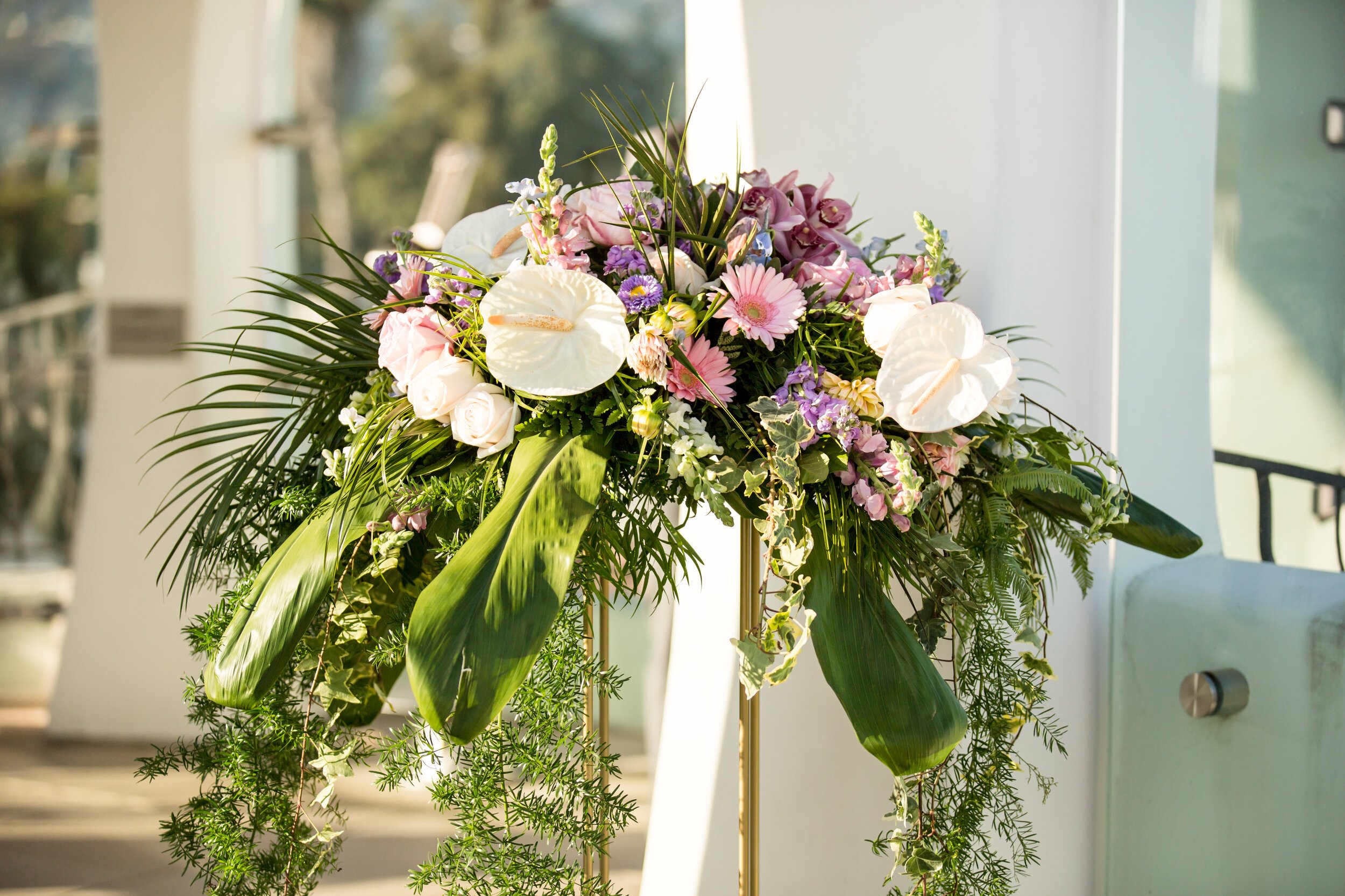 www.santabarbarawedding.com | MOXI | Justin Element | Chiellebrate Events | Grassroots Florals | Ventura Rentals | Flower Arrangement