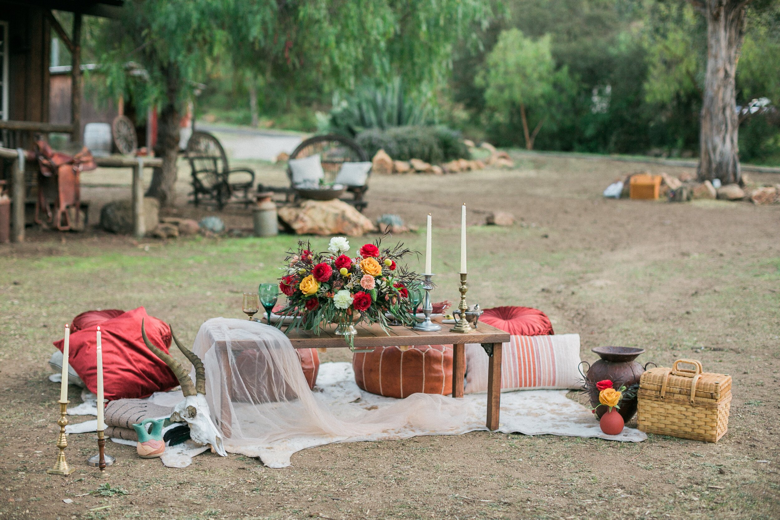 www.santabarbarawedding.com | Prospector Ranch | Esteban Leyva Photography | Coordination by Casanova | Femme Lune | Party Pleasers | Papillon Rentals | Table Set Up Outside