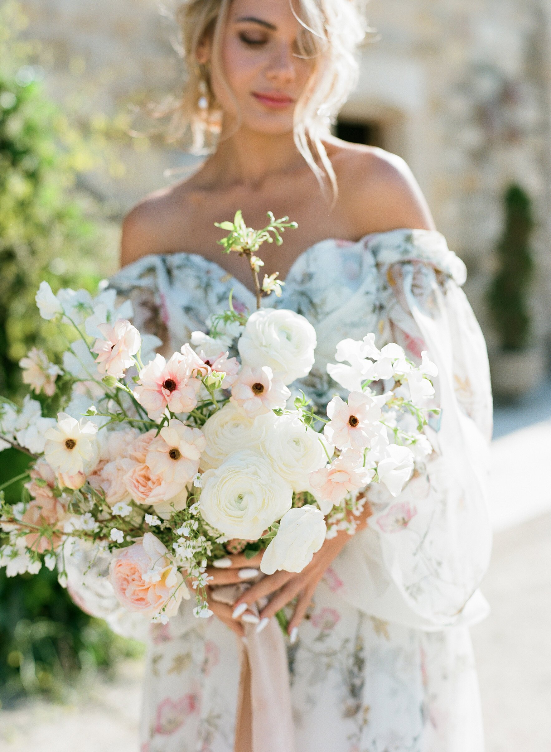 www.santabarbarawedding.com | Meg Sandu Photography | Sunstone Villa | Weddings by Susanne Dunne | Emblem Flowers | Monique Lhuillier | Page Beauty | Styled Bride and Bouquet
