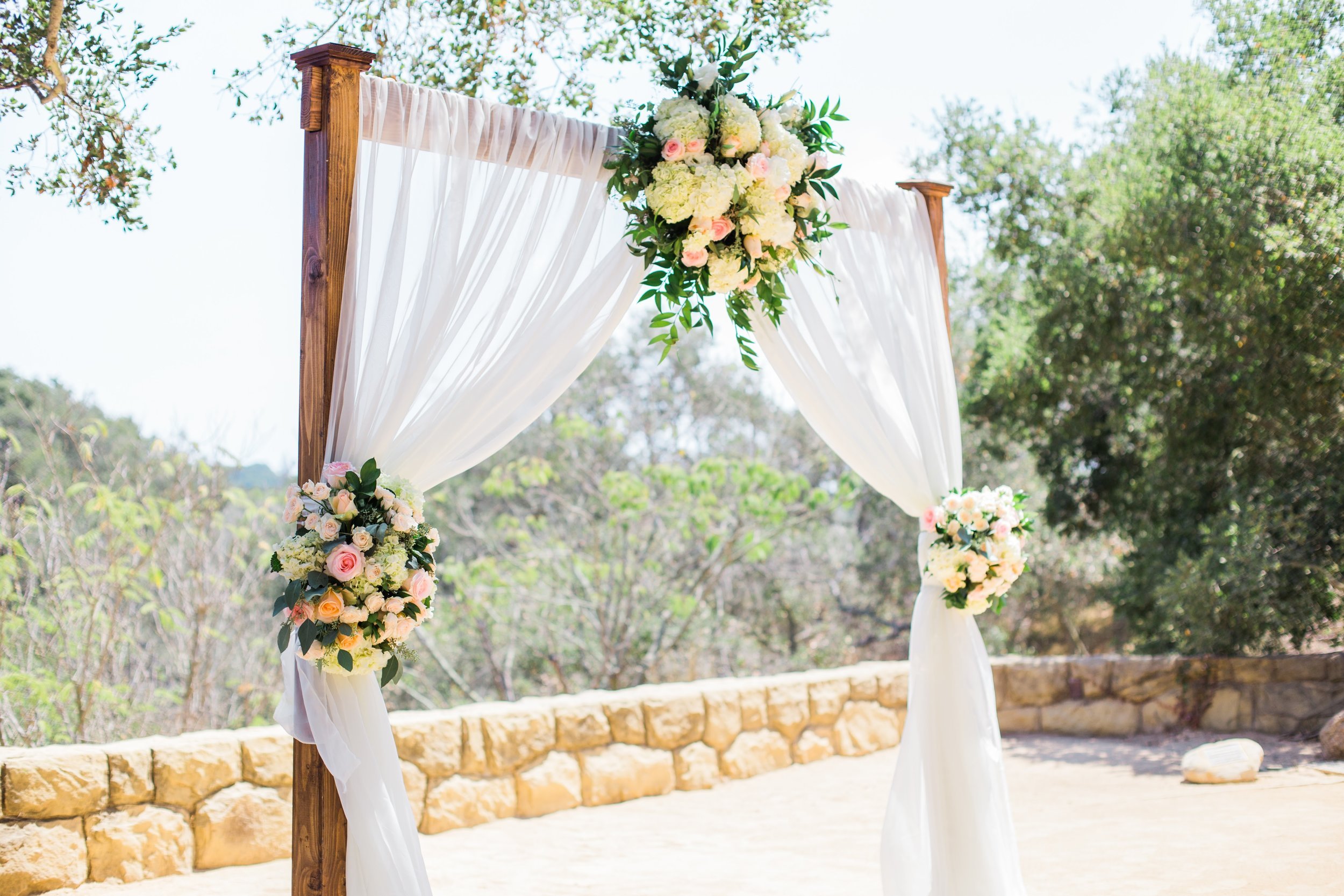 www.santabarbarawedding.com | Josh Newton | Elings Park | Burlap & Bordeaux | Wedding Arch