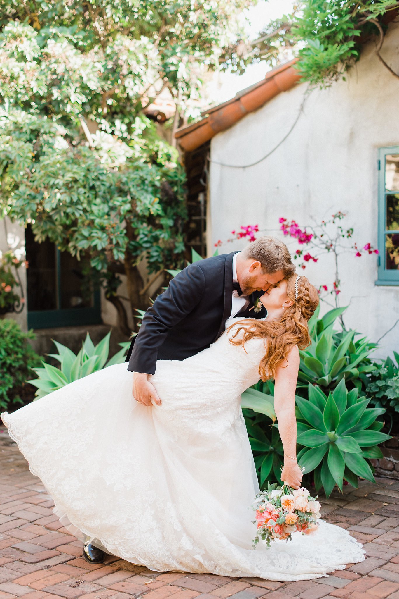 www.santabarbarawedding.com | Grace Kathryn | Santa Barbara Historical Museum | Bride and Groom