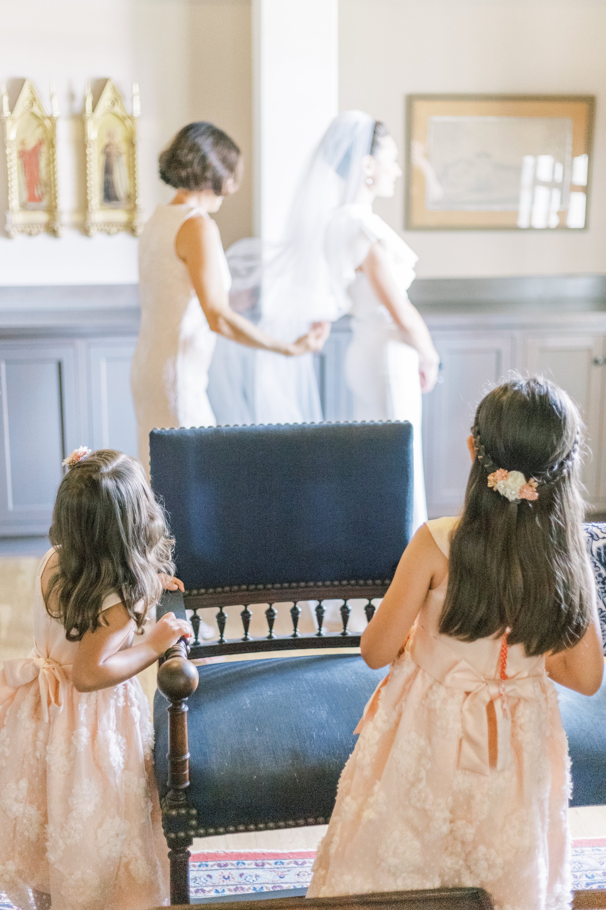 www.santabarbarawedding.com | Jocelyn &amp; Spencer | El Montecito Presbyterian Church | Lulus | Bride Getting Ready 