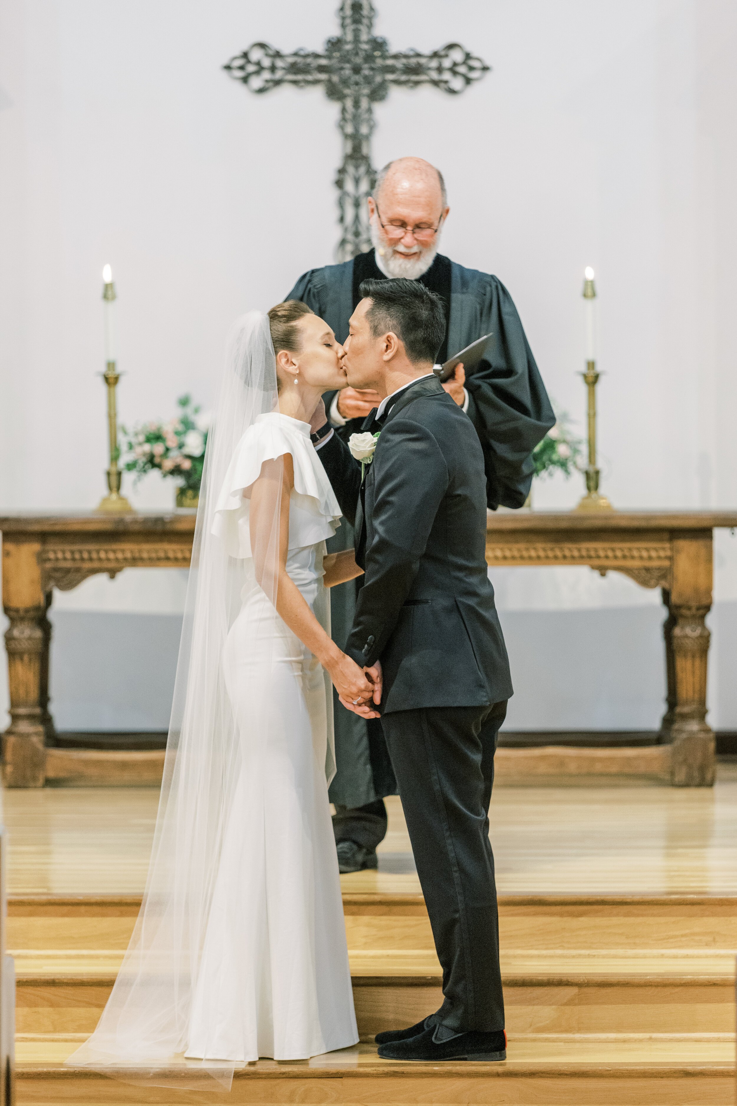 www.santabarbarawedding.com | Jocelyn &amp; Spencer | El Montecito Presbyterian Church | Lulus Indochino | Bride and Groom Kiss at the Ceremony 