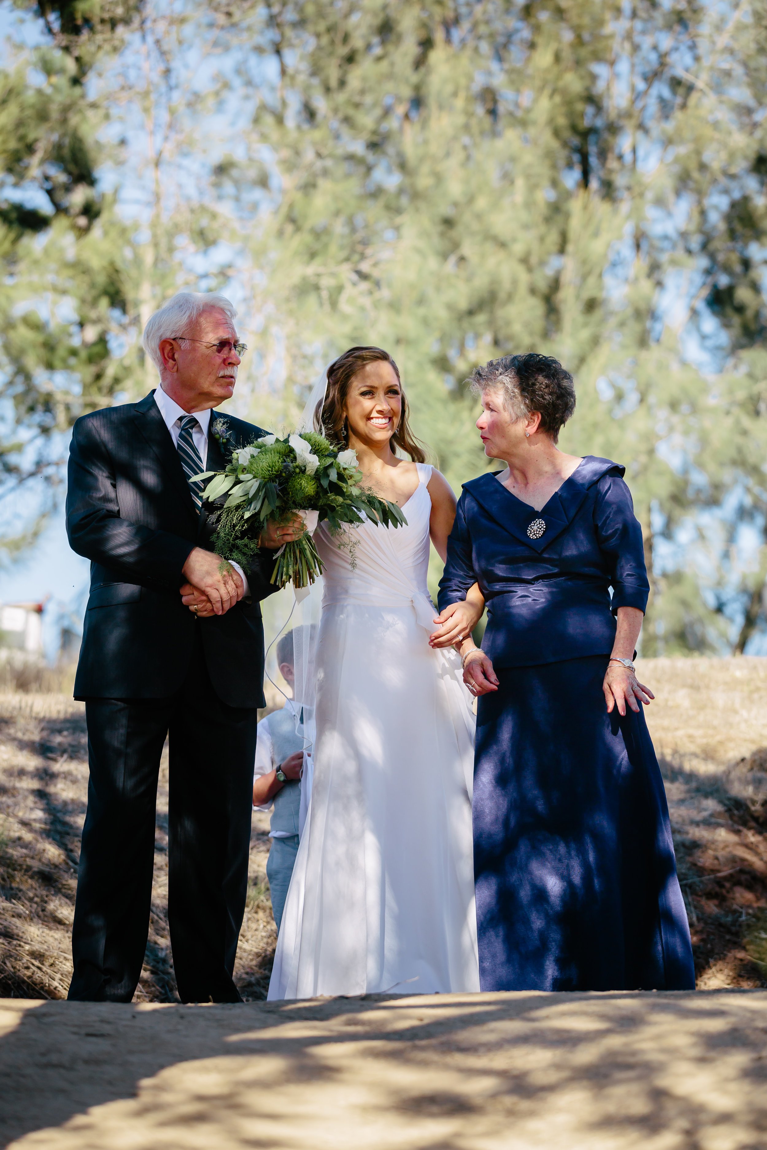 www.santabarbarawedding.com | Rewind Photography | Condor Ridge Ranch | Bride and Mother and Father
