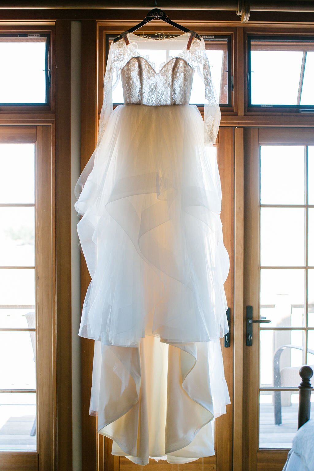 www.santabarbarawedding.com | Zaca Creek Ranch | Mi Belle Photography | Jill &amp; Co. | Hayley Paige | Bride’s Wedding Dress