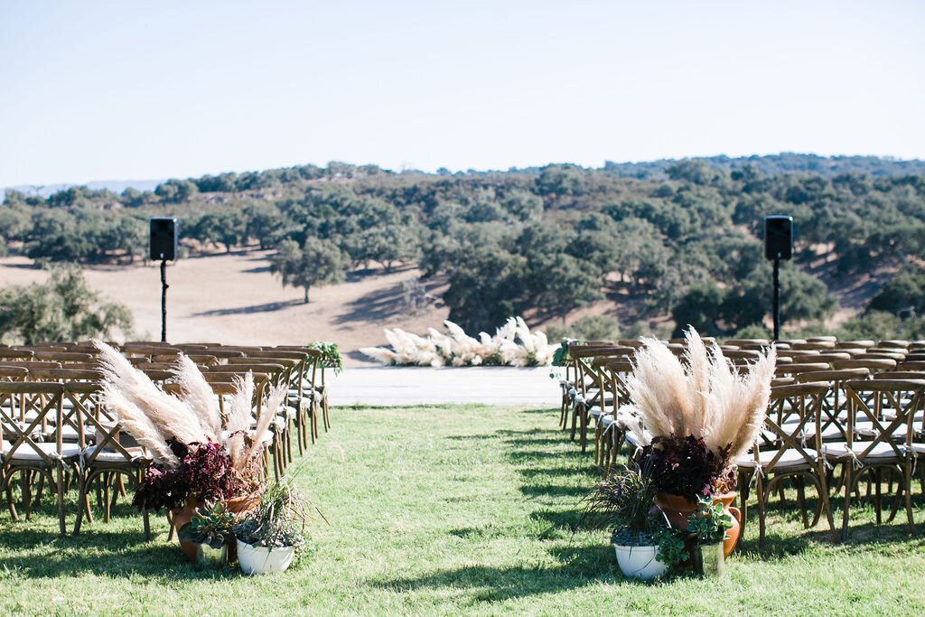 www.santabarbarawedding.com | Zaca Creek Ranch | Mi Belle Photography | Jill &amp; Co. | Alanna Lee Design | Ceremony Set Up 