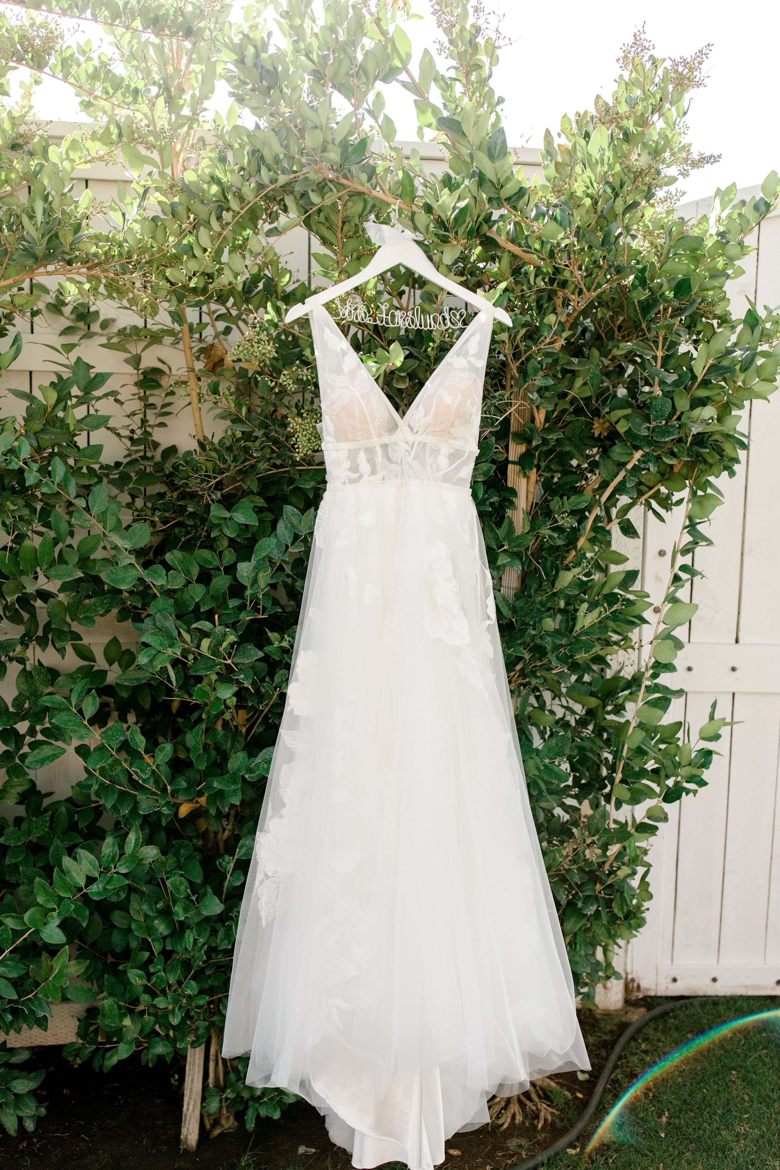 www.santabarbarawedding.com | Events by Fran | Brooke Borough Photography | Triunfo Creek Vineyards | Lili Bridals | Bride’s Wedding Gown