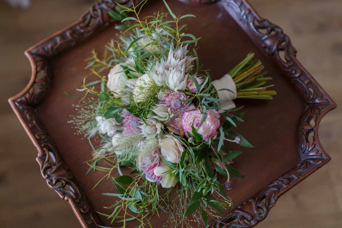 www.santabarbarawedding.com | Aurelia D’Amore Photography | Santa Barbara Courthouse | Haute Blossoms Floral | Bride’s Bouquet