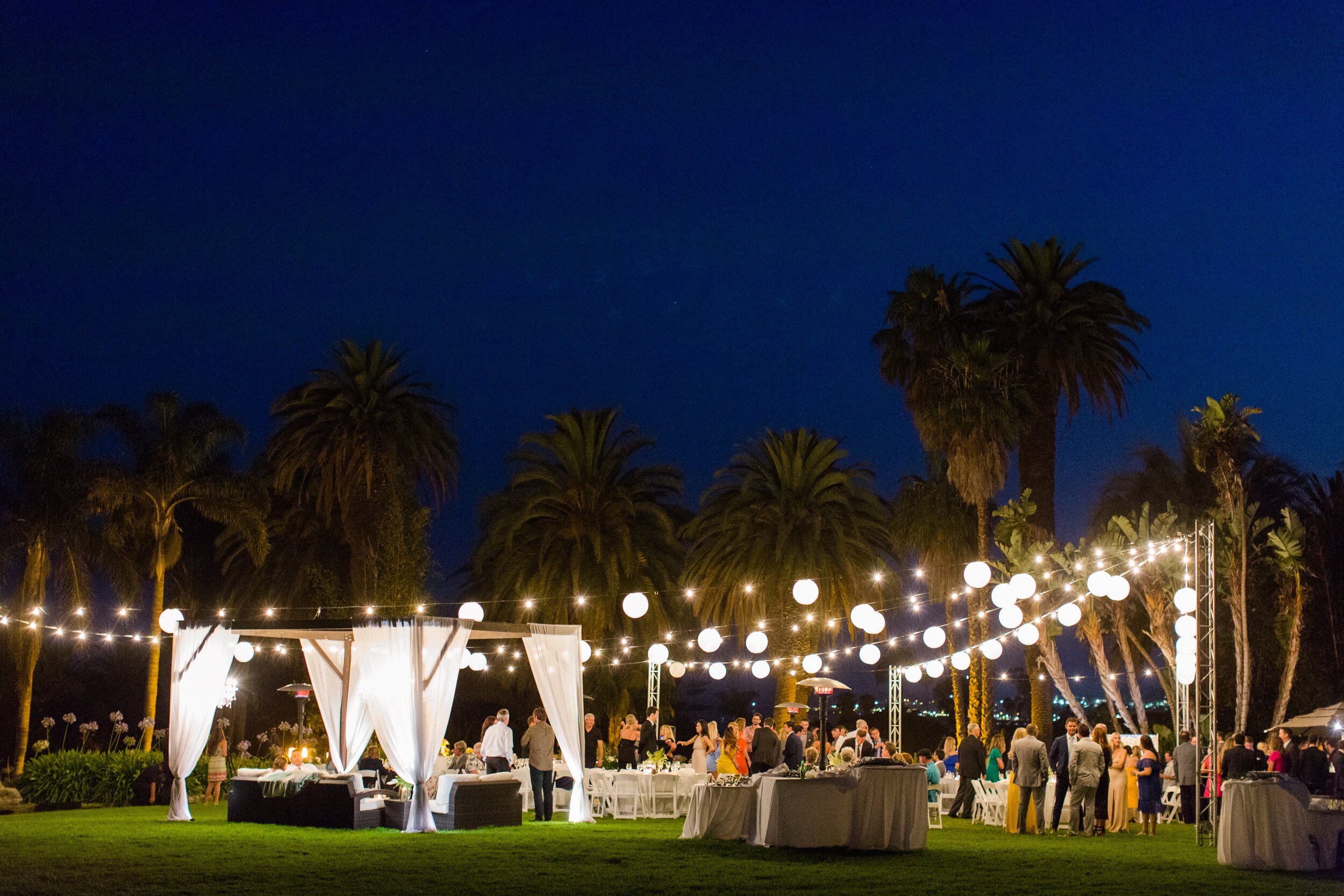 www.santabarbarawedding.com | The Vondys | Santa Barbara Zoo | Olivetta Flowers | Vox DJs | Reception Venue at Night