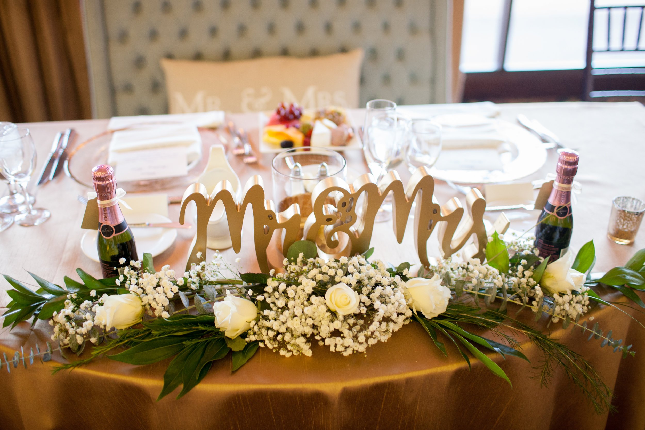 www.santabarbarawedding.com | Kelsey Crews | Fess Parker Doubletree | Bride and Groom's Table