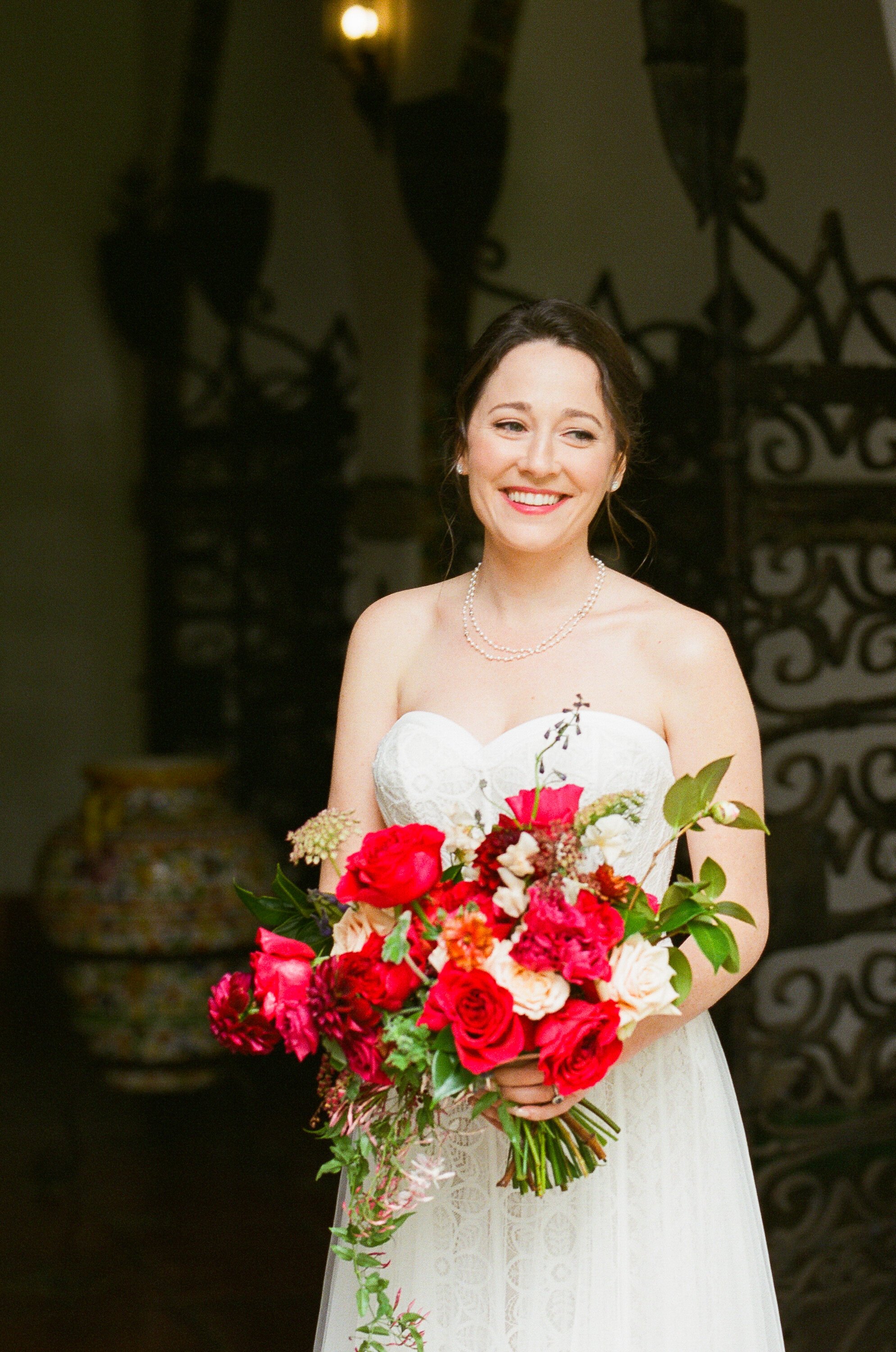 www.santabarbarawedding.com | Lerina Winter | Santa Barbara Courthouse | Margaret Joan Floral | Beautie by Dominique | Bride with Bouquet