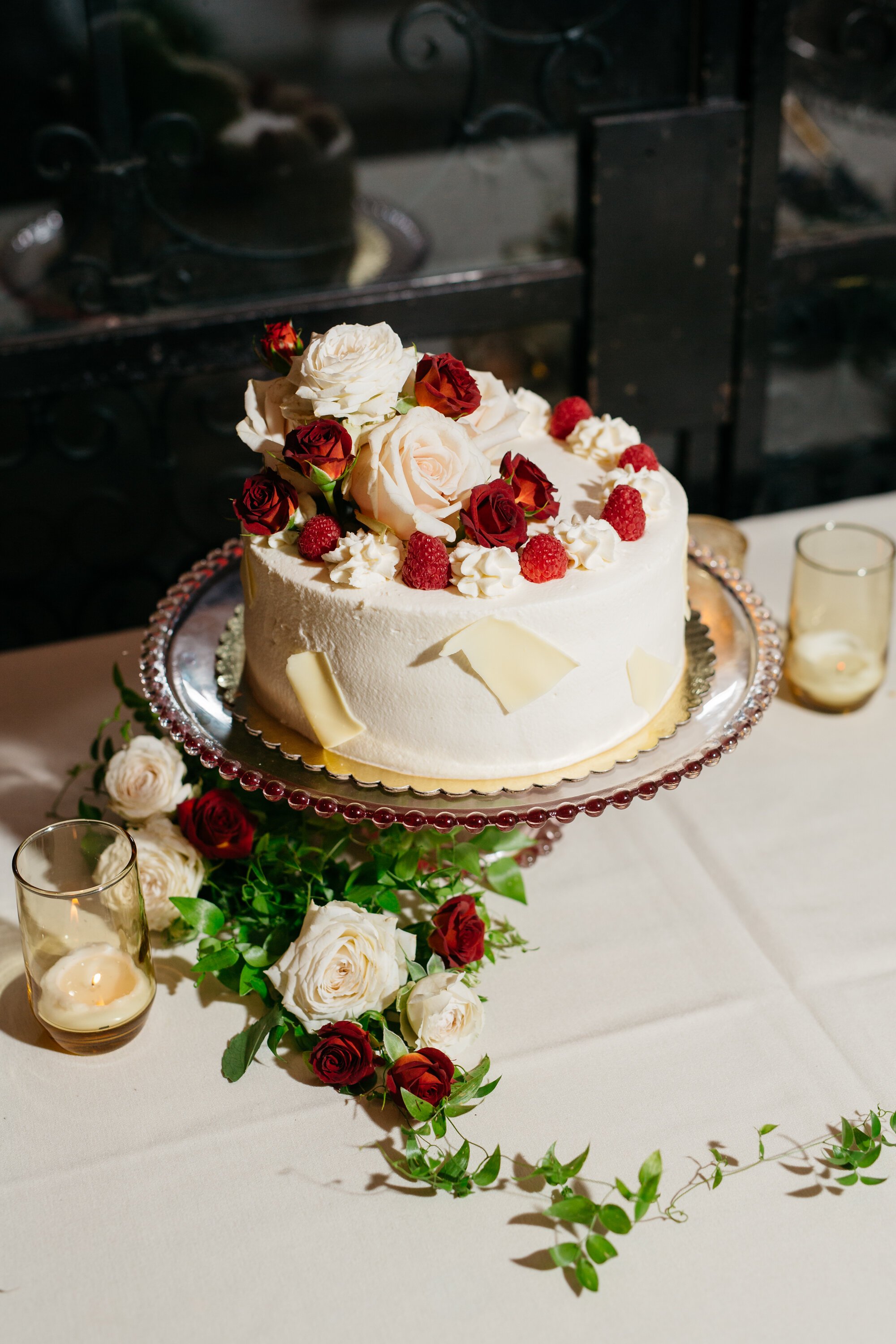 www.santabarbarawedding.com | Lerina Winter | El Paseo Restaurant | Margaret Joan Floral | Jeanine’s Bakery | Wedding Cake with Flowers