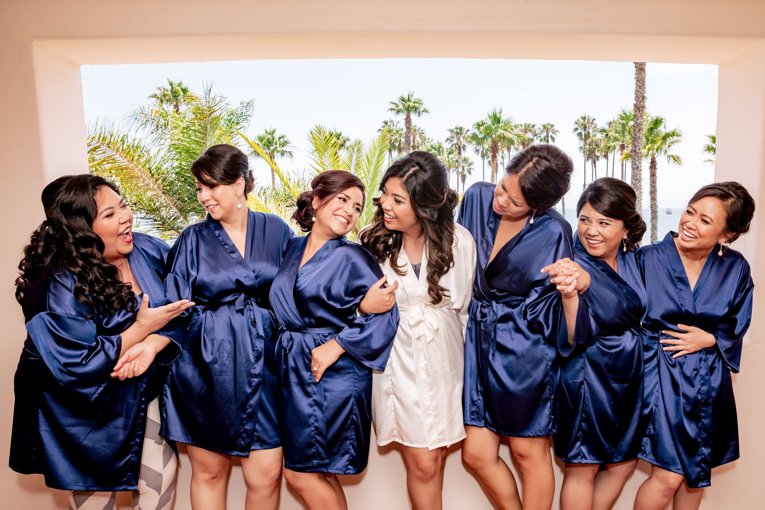 www.santabarbaraweddingstyle.com | Rewind Photography | Events by M and M | Hilton Santa Barbara | Bridesmaids getting ready