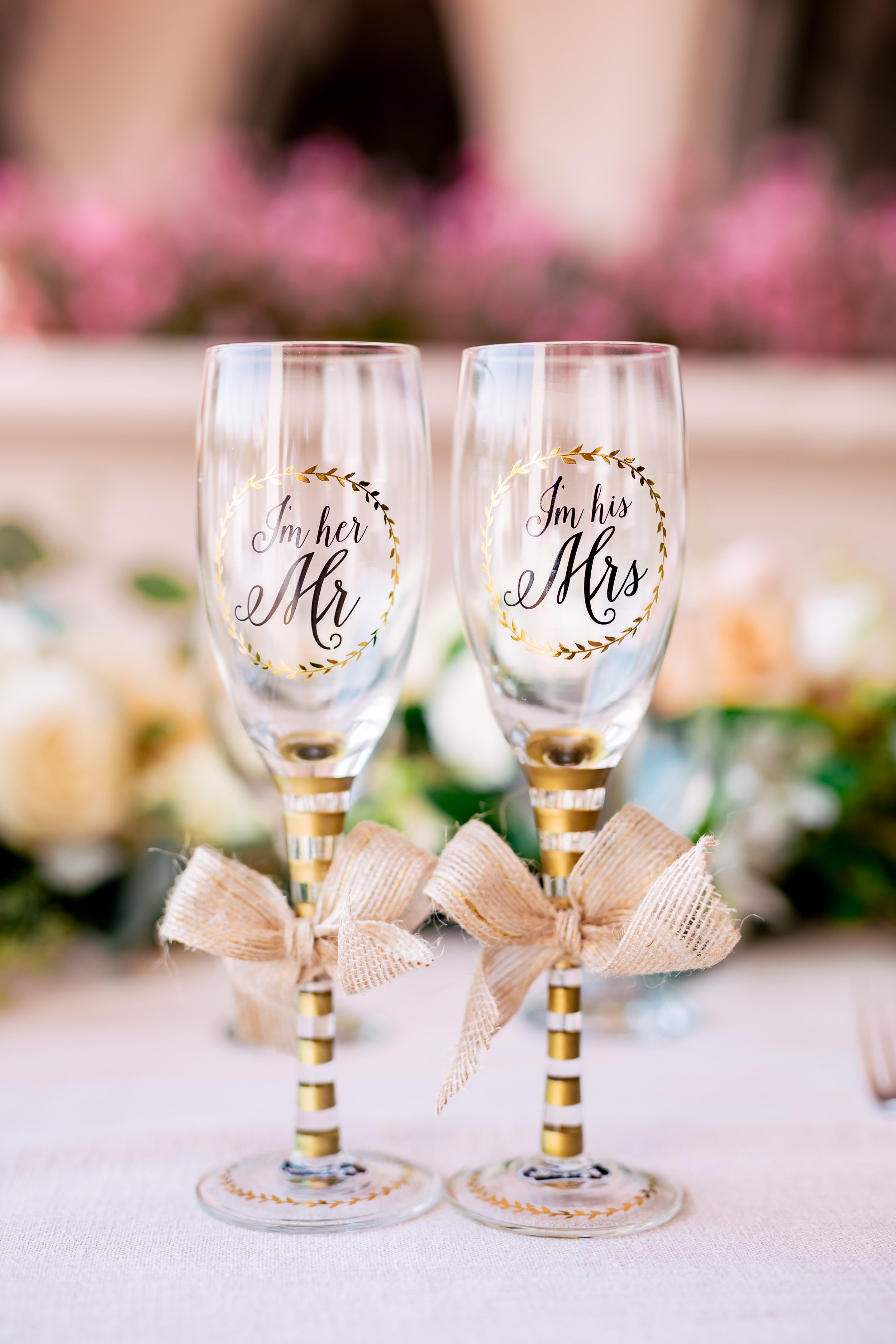 www.santabarbaraweddingstyle.com | Rewind Photography | Events by M and M | Hilton Santa Barbara | Champagne Flutes