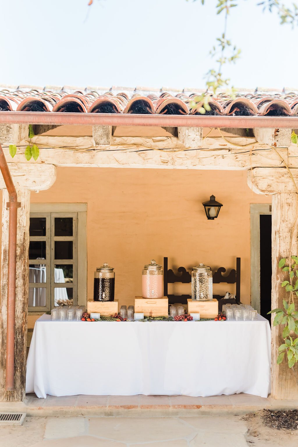 www.santabarbarawedding.com | SB Historical Museum | Donna Romani | Julie Shuford Photography | Alexis Ireland Florals | Omni Catering | Lemonade Refreshments