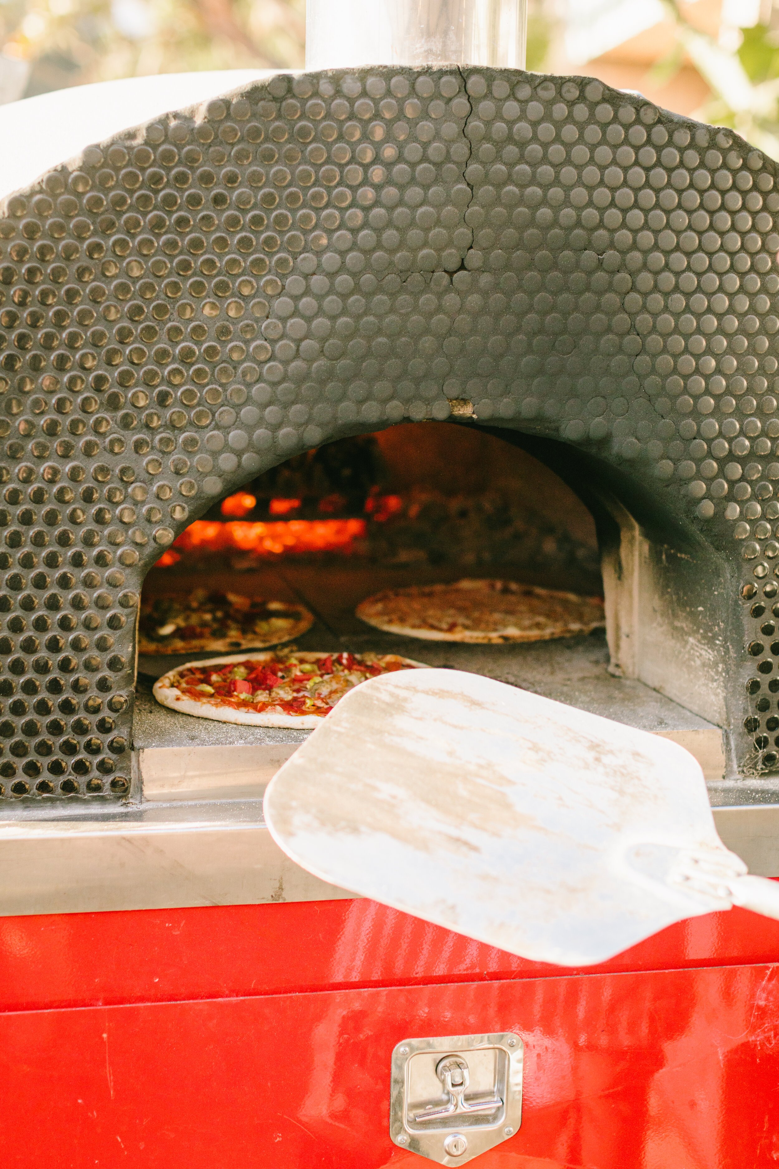 www.santabarbarawedding.com | Firefly Pizza Company | Jodee Debes Photography | Pizzas in the Wood-Fire Oven
