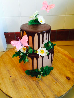 www.santabarbarawedding.com | Lele Patisserie | Pink Cake with Chocolate Drip Icing and Butterflies