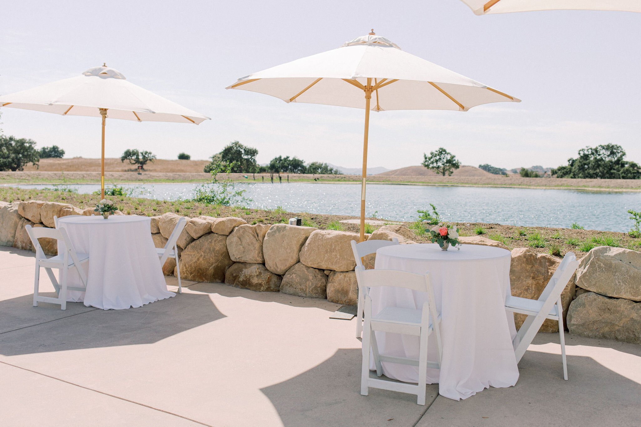 www.santabarbarawedding.com | Fess Parker Winery | Lucas Rossi Photography | Rheefined Company | Luxe Linen | La Bella Chauffeurs | Tables by the Lake